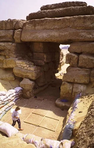 Figure 23. Wall of the Crow gate (https://aeraweb.org/wall-of-the-crow/)..