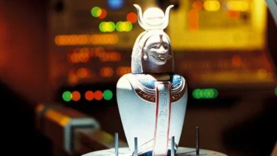 Figure 1. Cracked Isis Jar - Stargate SG-1 episode "The Curse"