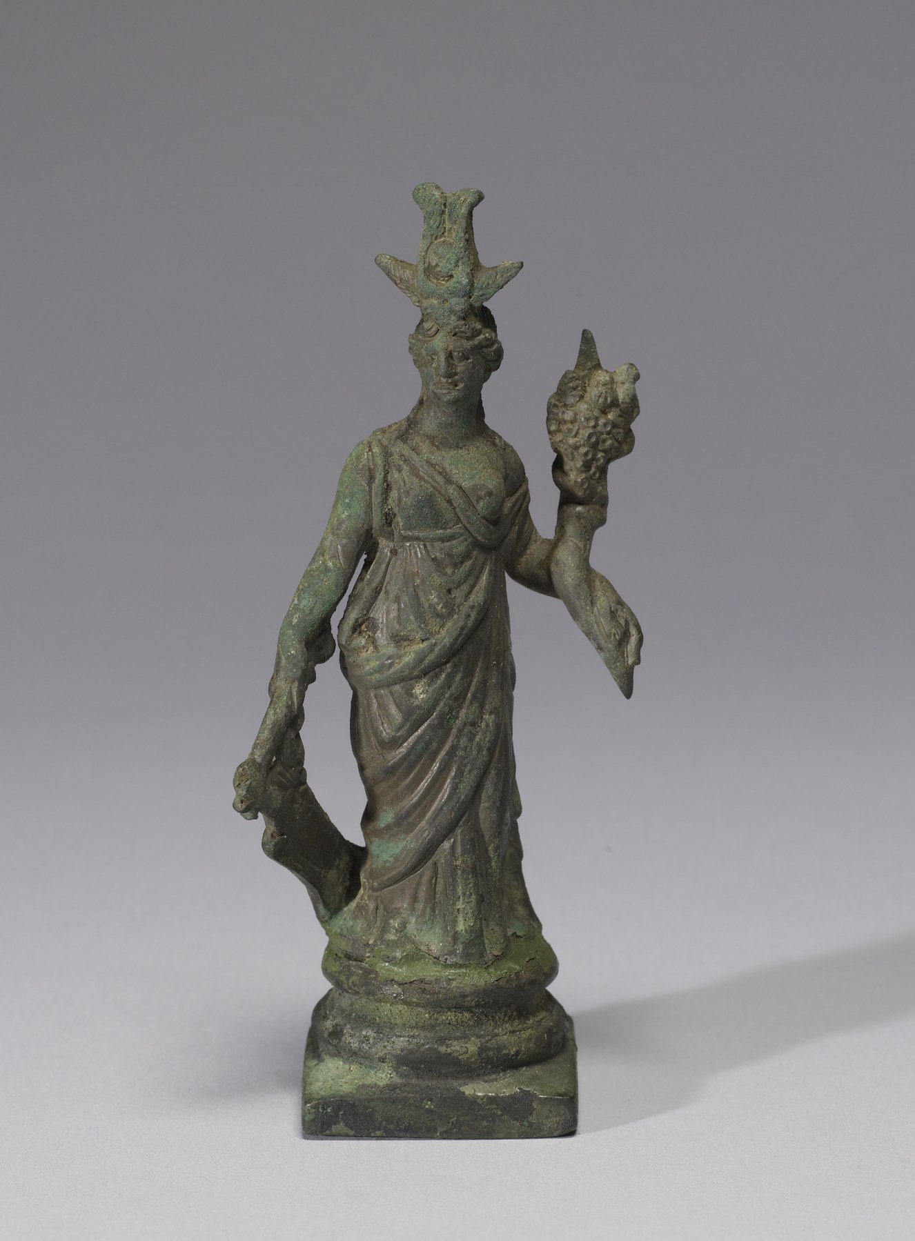 Figure 27. Isis-Fortuna Roman (Unknown Artist) cast bronze,1st century CE (Roman Imperial) (Photo from Walters Art Museum)
