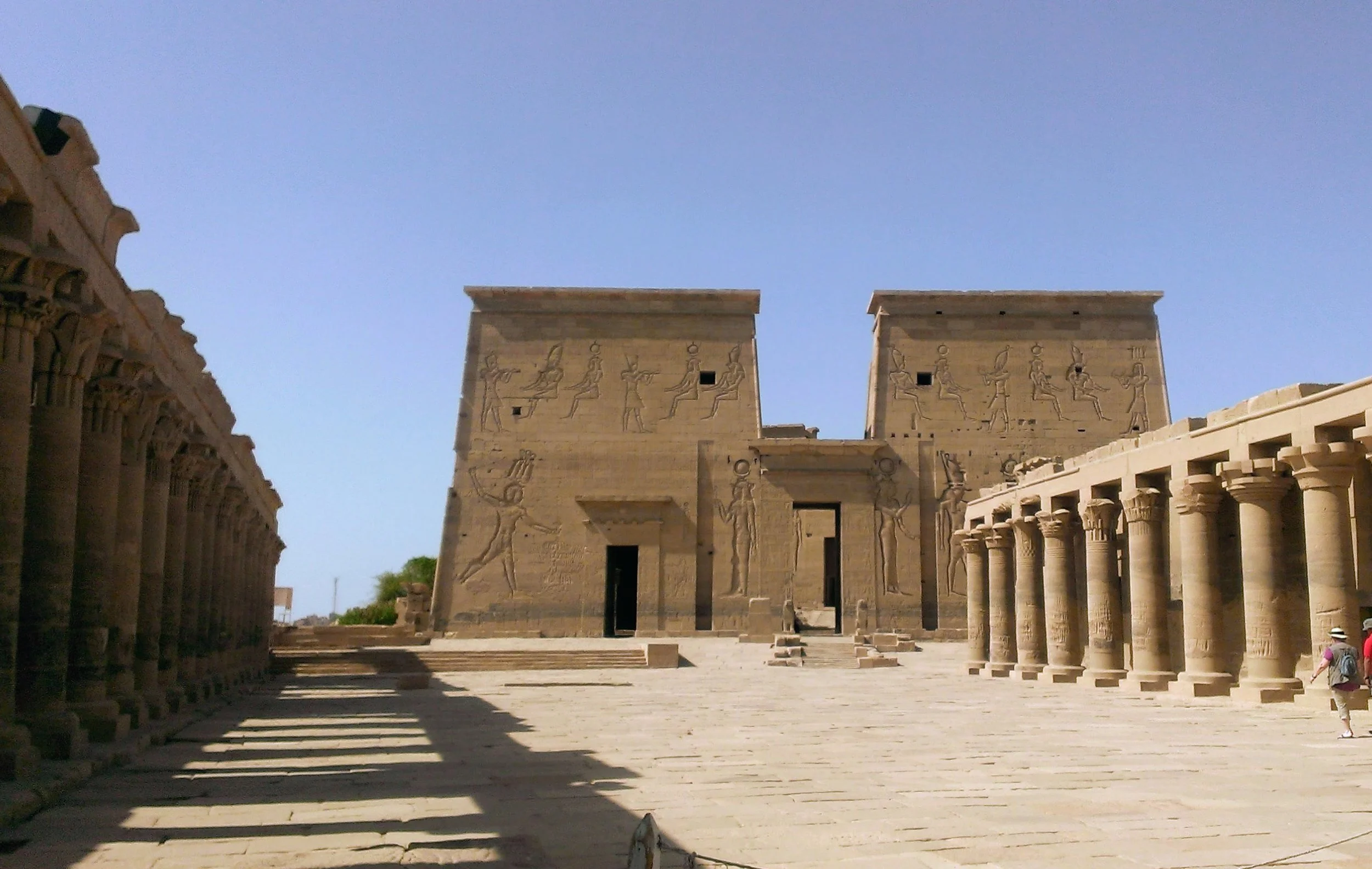  Figure 42. Entrance to Philae Temple (Whitehouse 2016) 