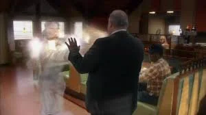 Figure 37. Screenshot of Anubis fighting Oma Desala in human in "Reckoning" (Stargate SG-1, MGM 2005).