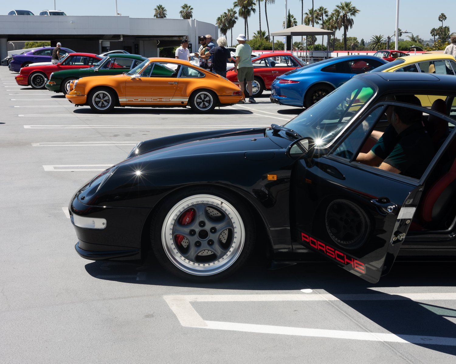 60-Years-Of-Porsche-911-Cruise-In-68.jpg