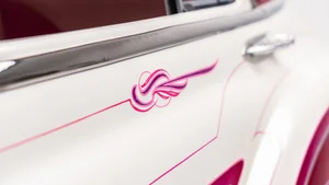 1950-Chevrolet-Deluxe-Pretty-In-Pink-8.jpg