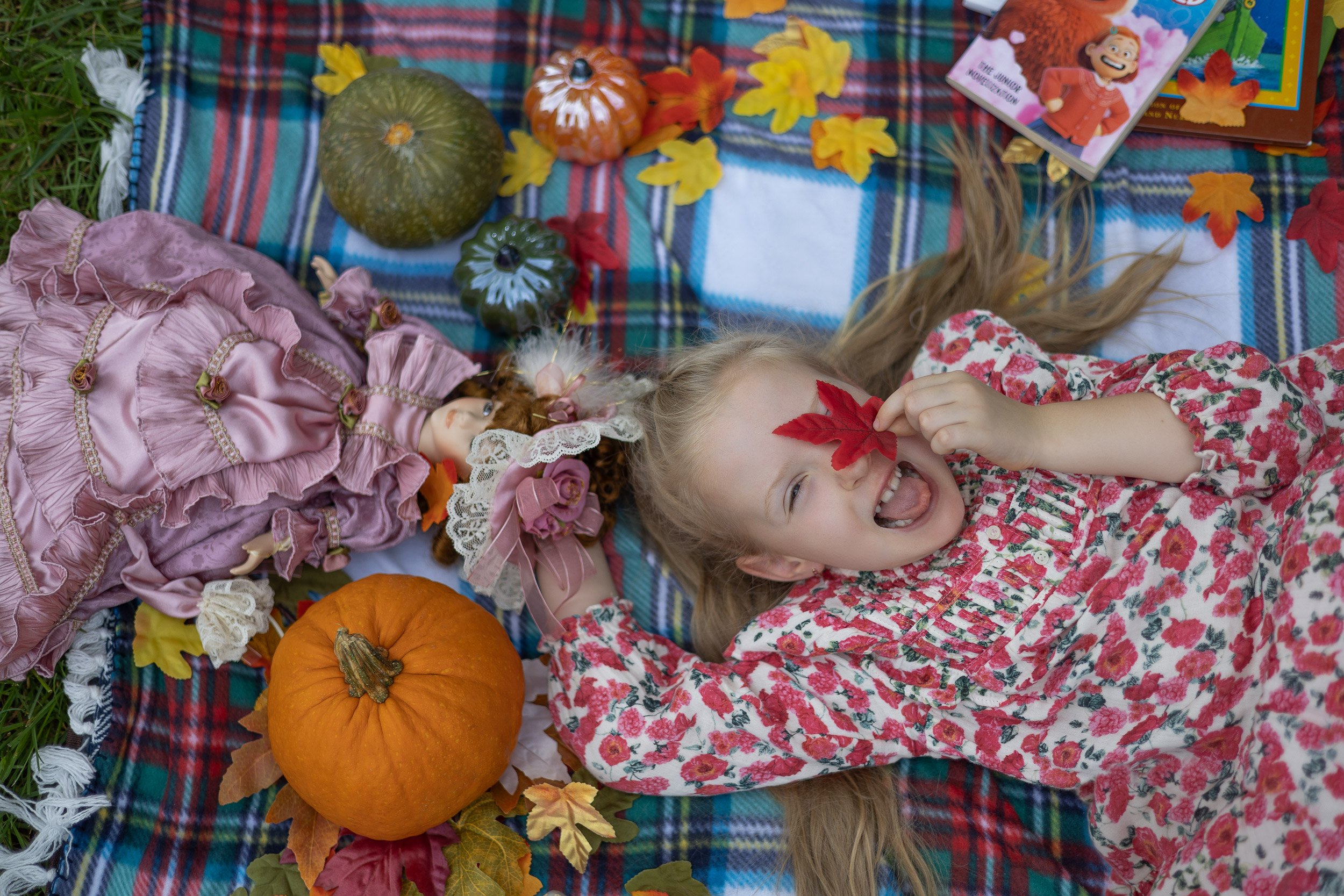 2024_10_04_IMG_0498-Fall-girl-funny.jpg