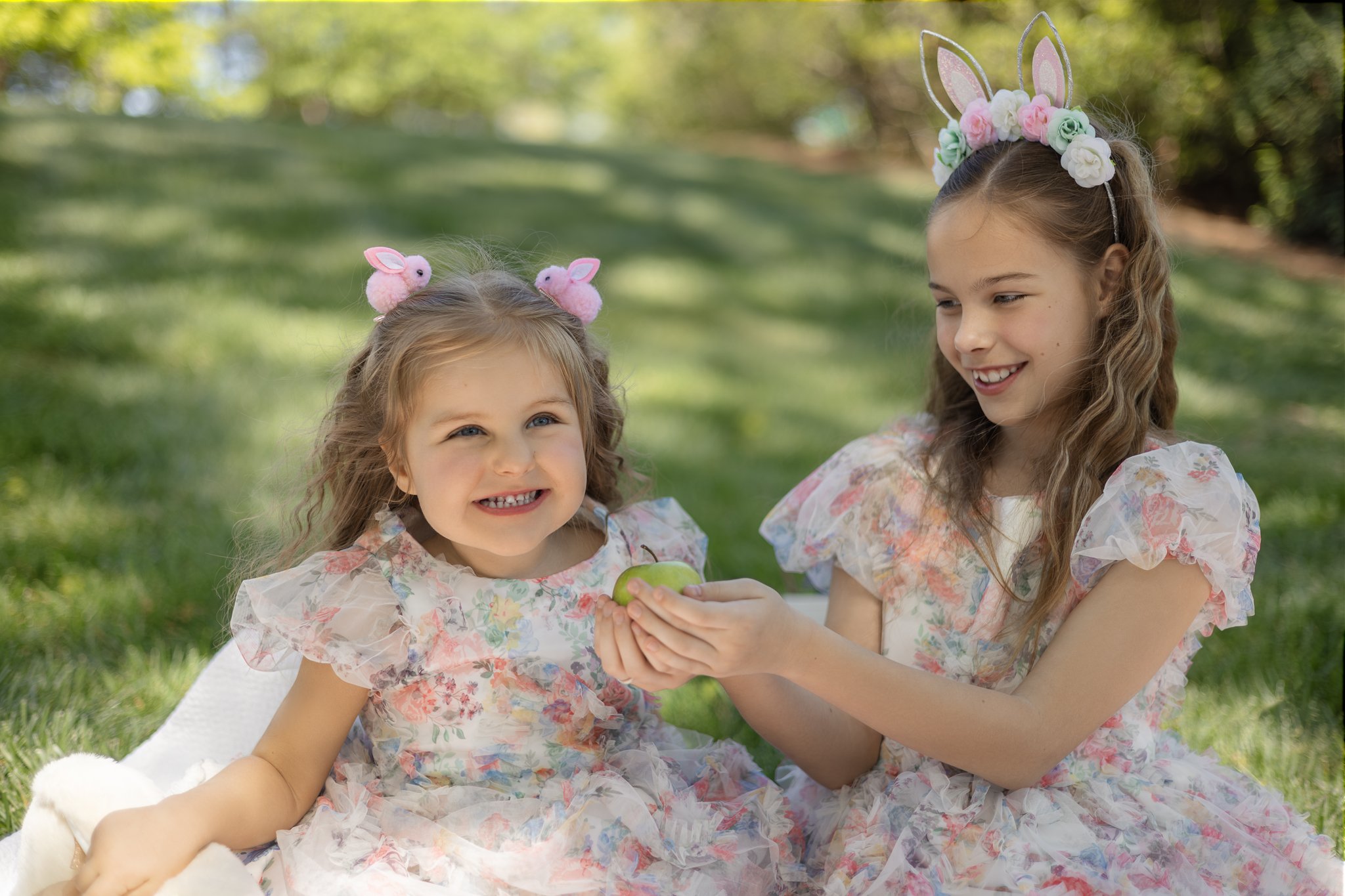 IMG_2026_04_10_0977 Smile Sisters and Apple.jpg