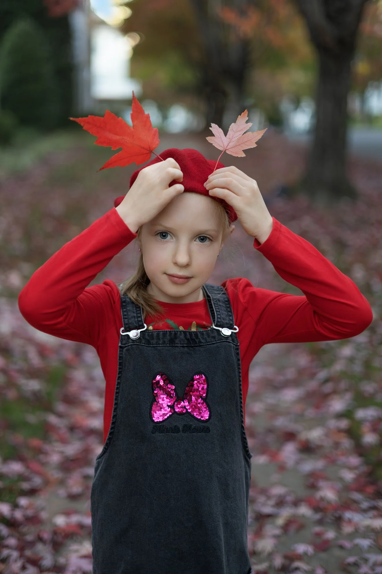 2025_11_05_IMG_0166 Girl with leafs.jpg