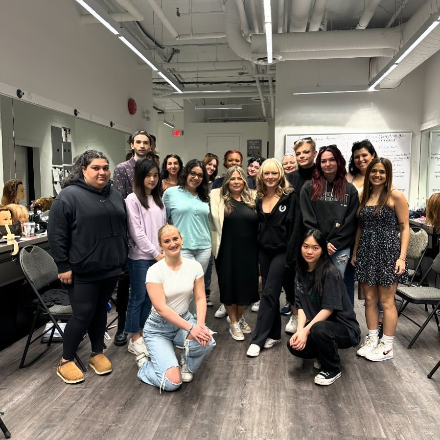 Thank you @hairbyshawna_russell for sharing your knowledge and hair experiences with the students at @hairartacademy .