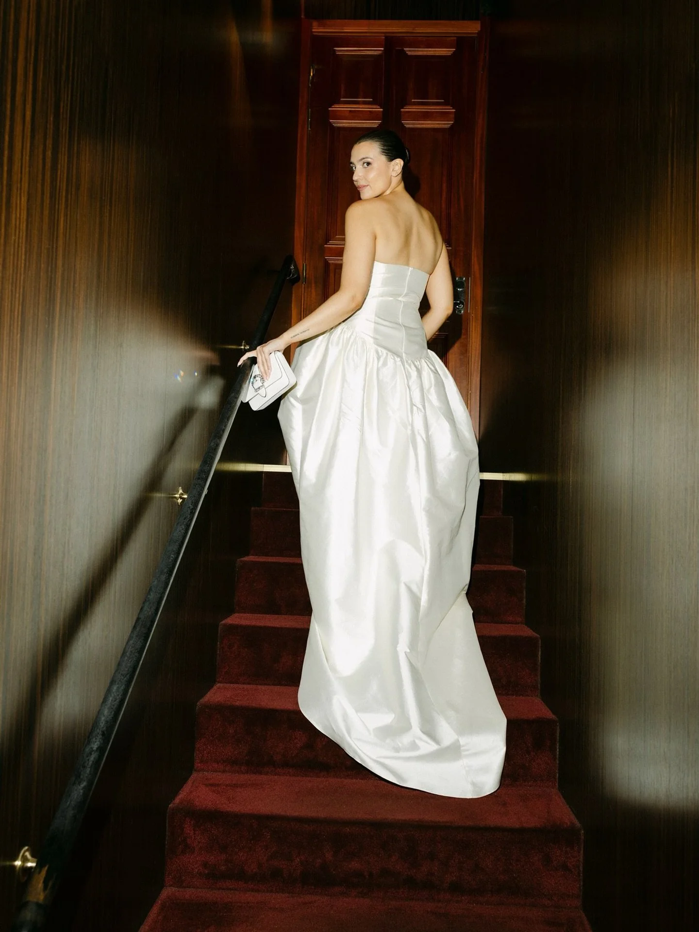 One of my fave parts of a wedding day is obv the bride moment&mdash;especially with someone like Jordan, who wasn&rsquo;t the slightest bit intimidated by the lens, totally owning it while having a good time. 

These are from the preview gallery, ful