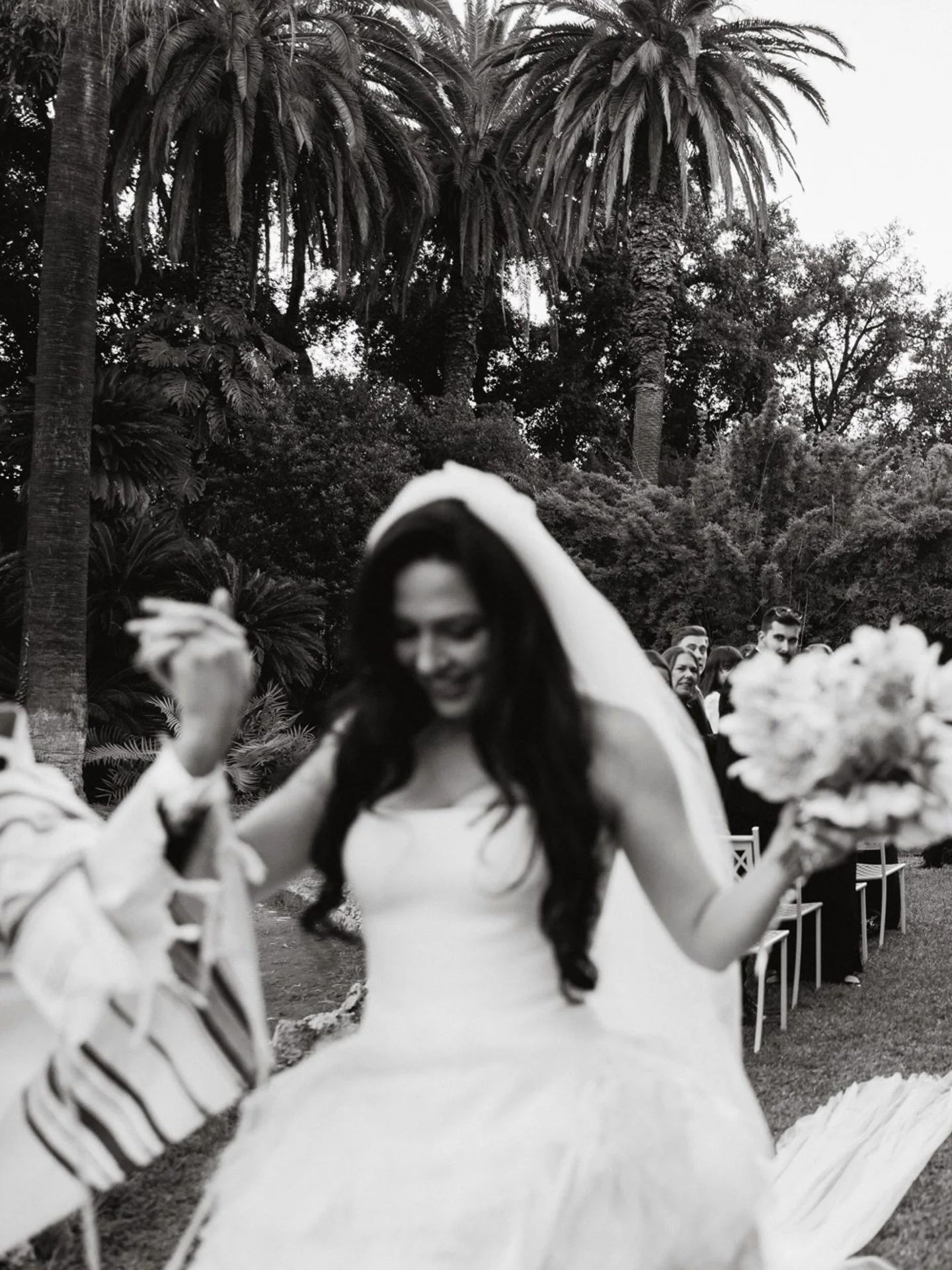 A few moments from Villa Tasca, Palermo 🥀

Head planner @theyesmaker 
Assistant planner @rhapsody_planner
Photographer @yolantabirkhanestudio 
Videographer @beigeandwine 
Catering @citronpavot 
Floral art @tepeesauvage 
Venue @villatascaofficial 
Ha