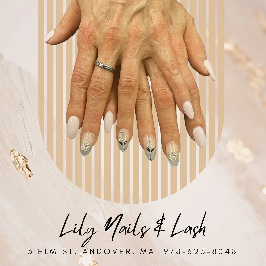 Beautiful white and clear set with rhinestone design. 

#nails #nailart #andoverma #lilynailsandover