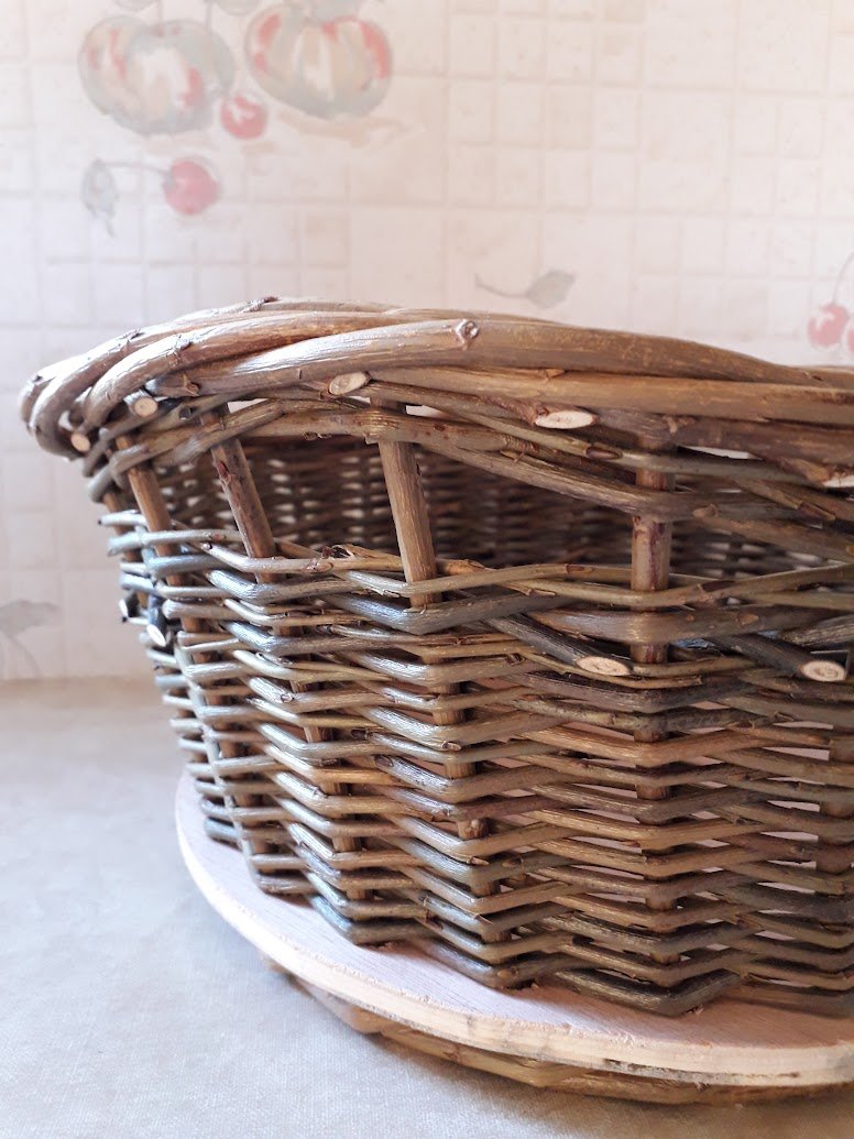 Plank fruit basket.jpg