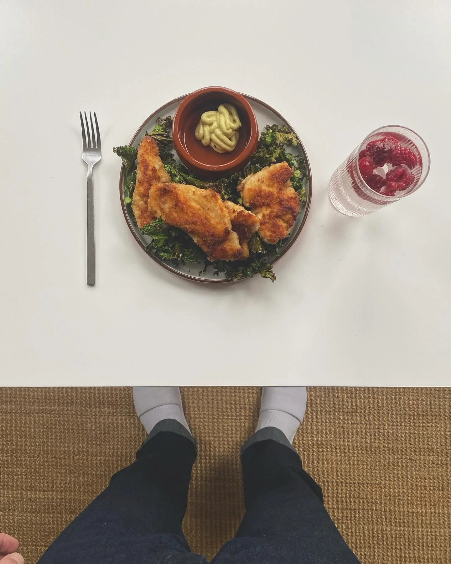 Calculating your caloric intake and macronutrient requirements for your training can be confusing. 

As a personal trainer, I&rsquo;m here to simplify the process and help you work out how your diet can best support your fitness journey. 

Full discl