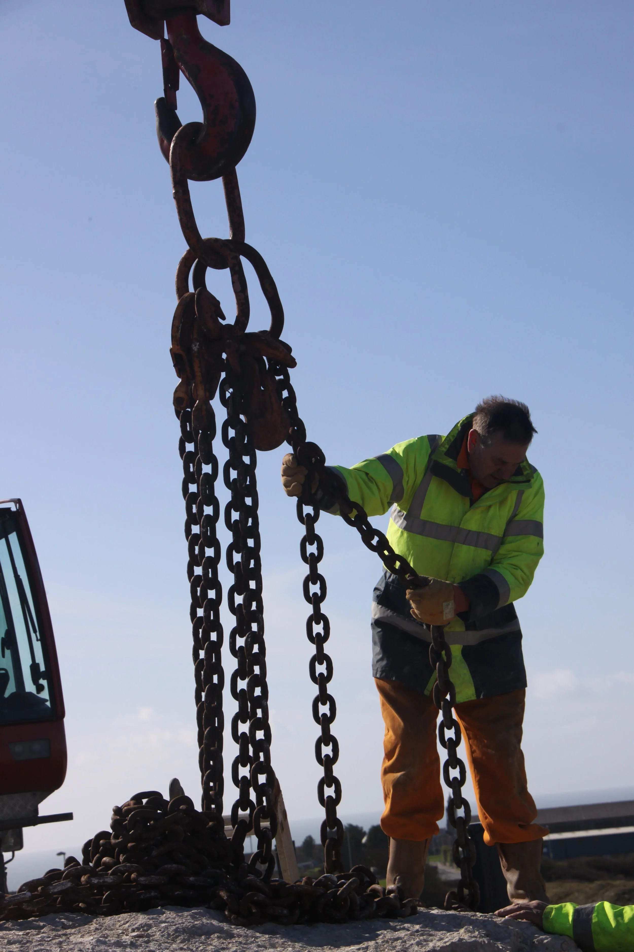 chains-e1492977244582.jpg