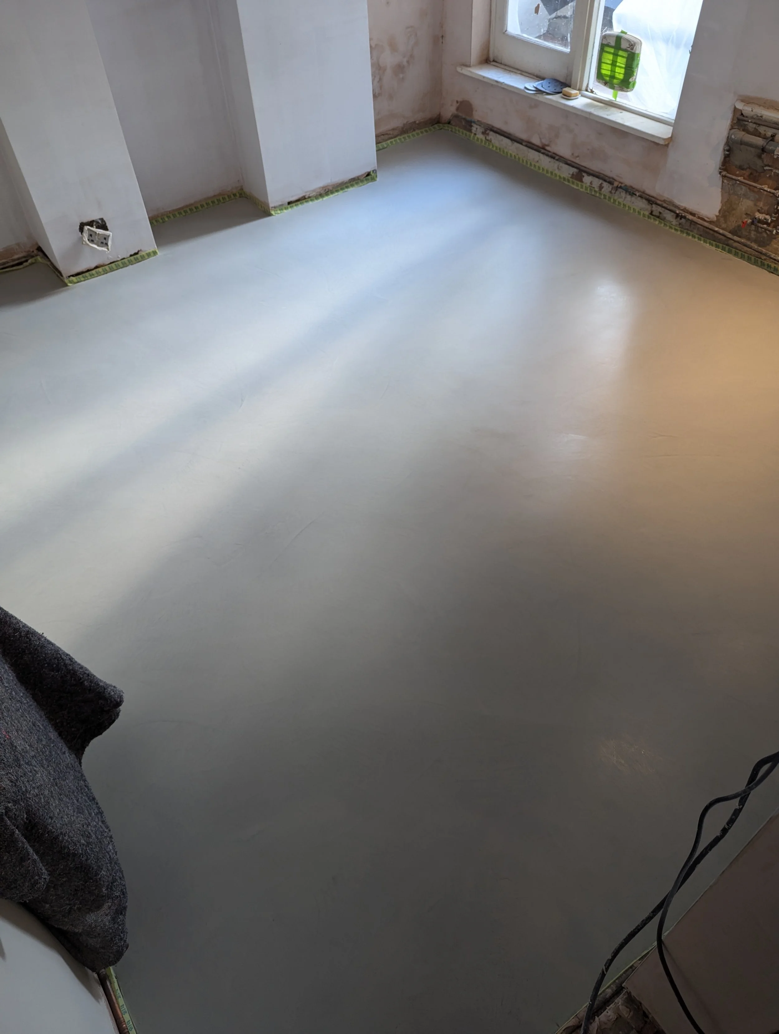 Micrrocement flooring install