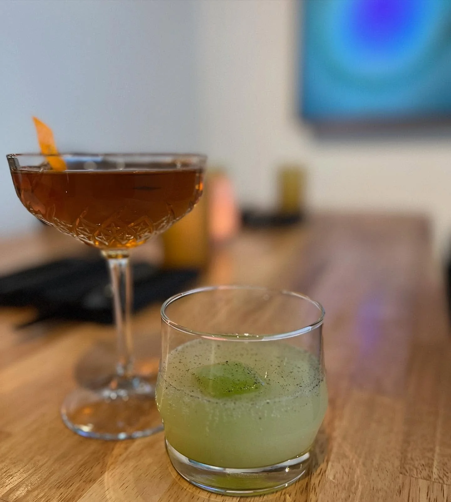 Rolling out some New Mexico spirited cocktails in the dining room 🥃

SPANISH MANHATTAN | algodones ma&iacute;z single barrel whiskey, lustau blanco + rojo vermut, angostura

SMOKY CELERY + SERRANO | celery, green pepper, serrano, ginger, red river d