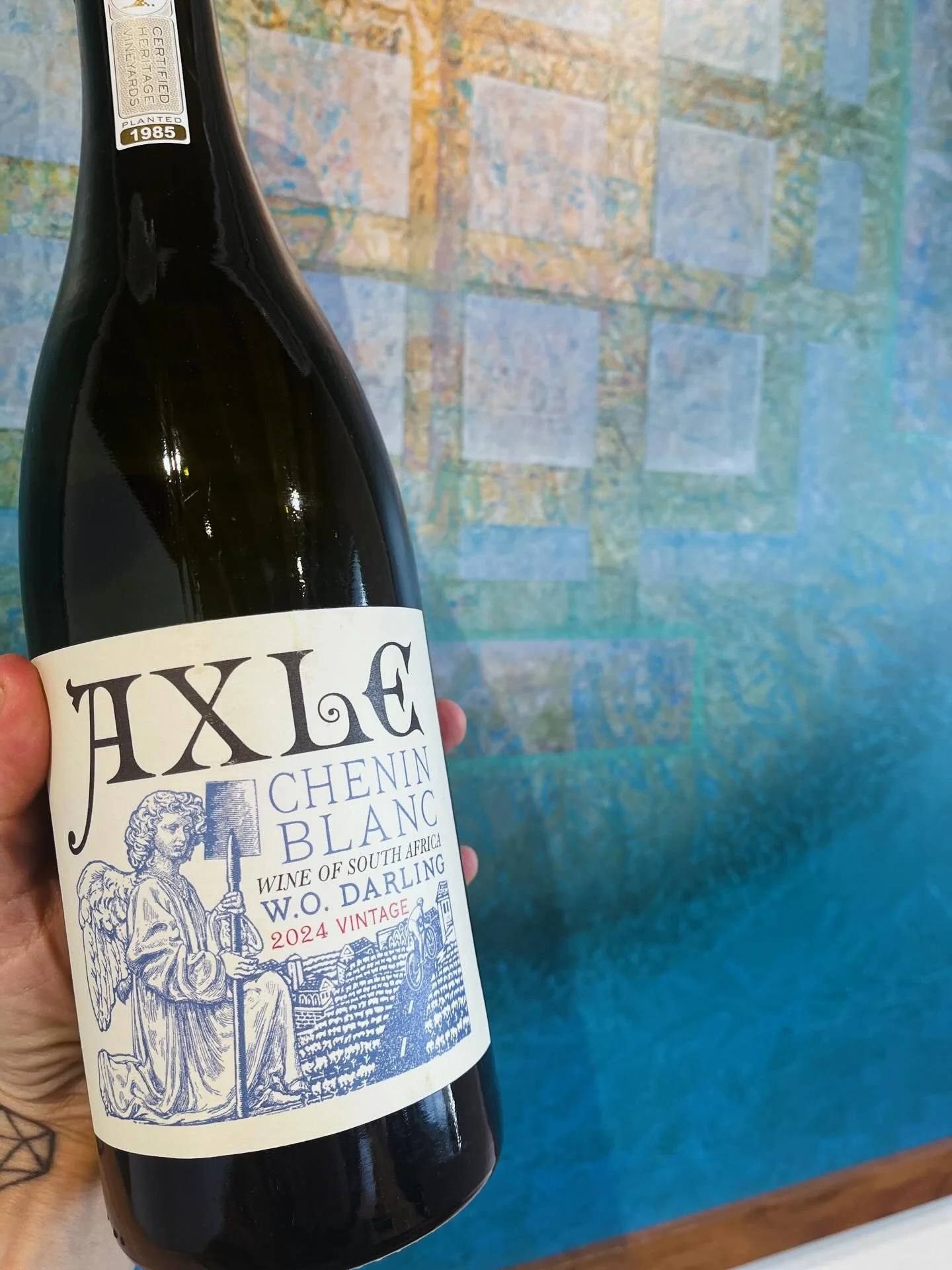 Excited for this one.  On BTB.
Old bush vine Chenin Blanc, granite soil, coastal region South Africa.  You may have seen his Cinsault on our BTG recently - which is also 🔥