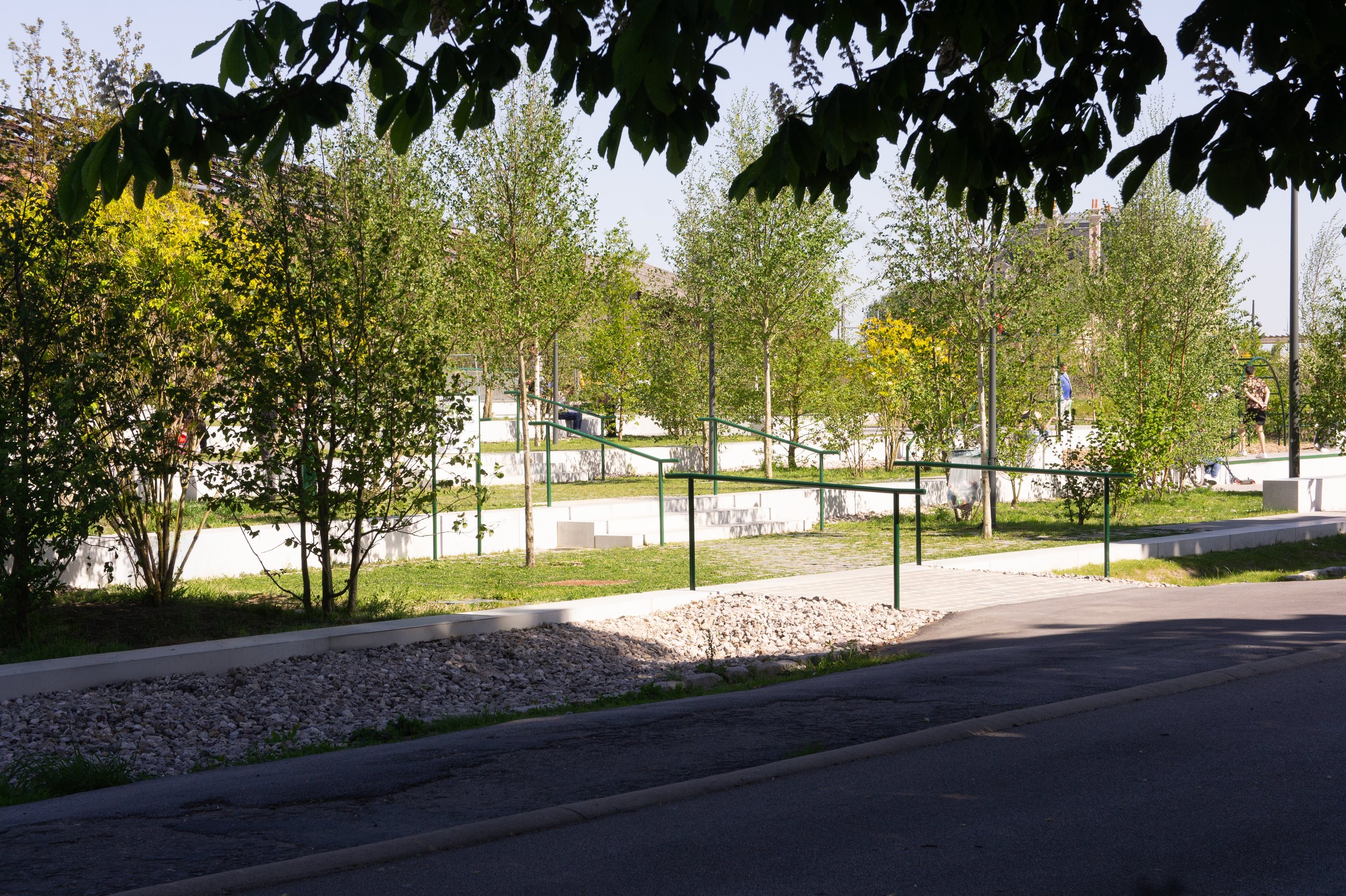 B013_30.jpg