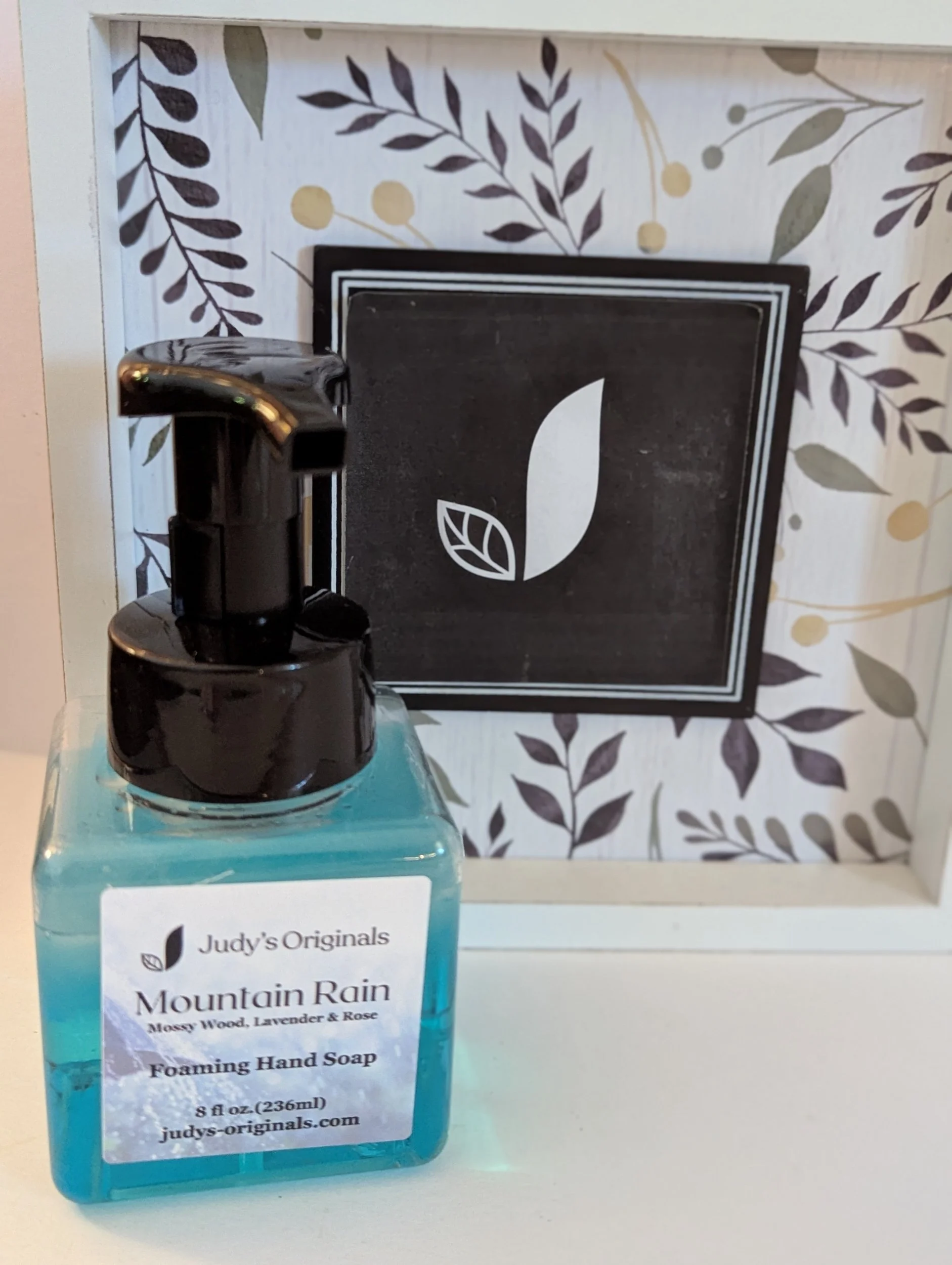 Mountain Rain Foaming Hand Soap