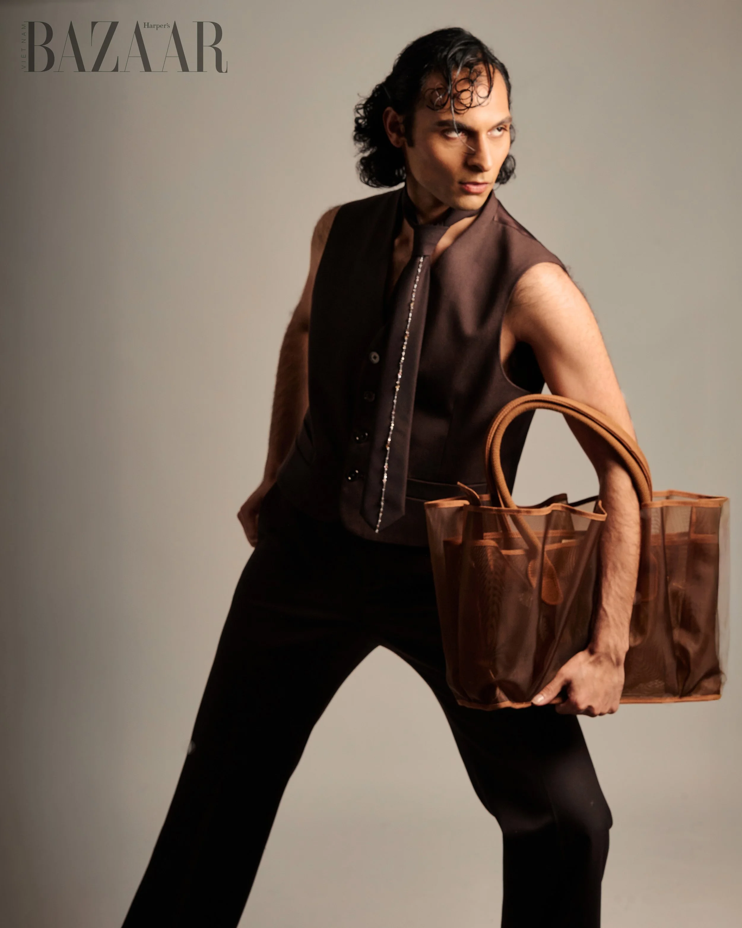 HBZVN_MYTH IN BLOOM_AMIK KLER_3.jpg