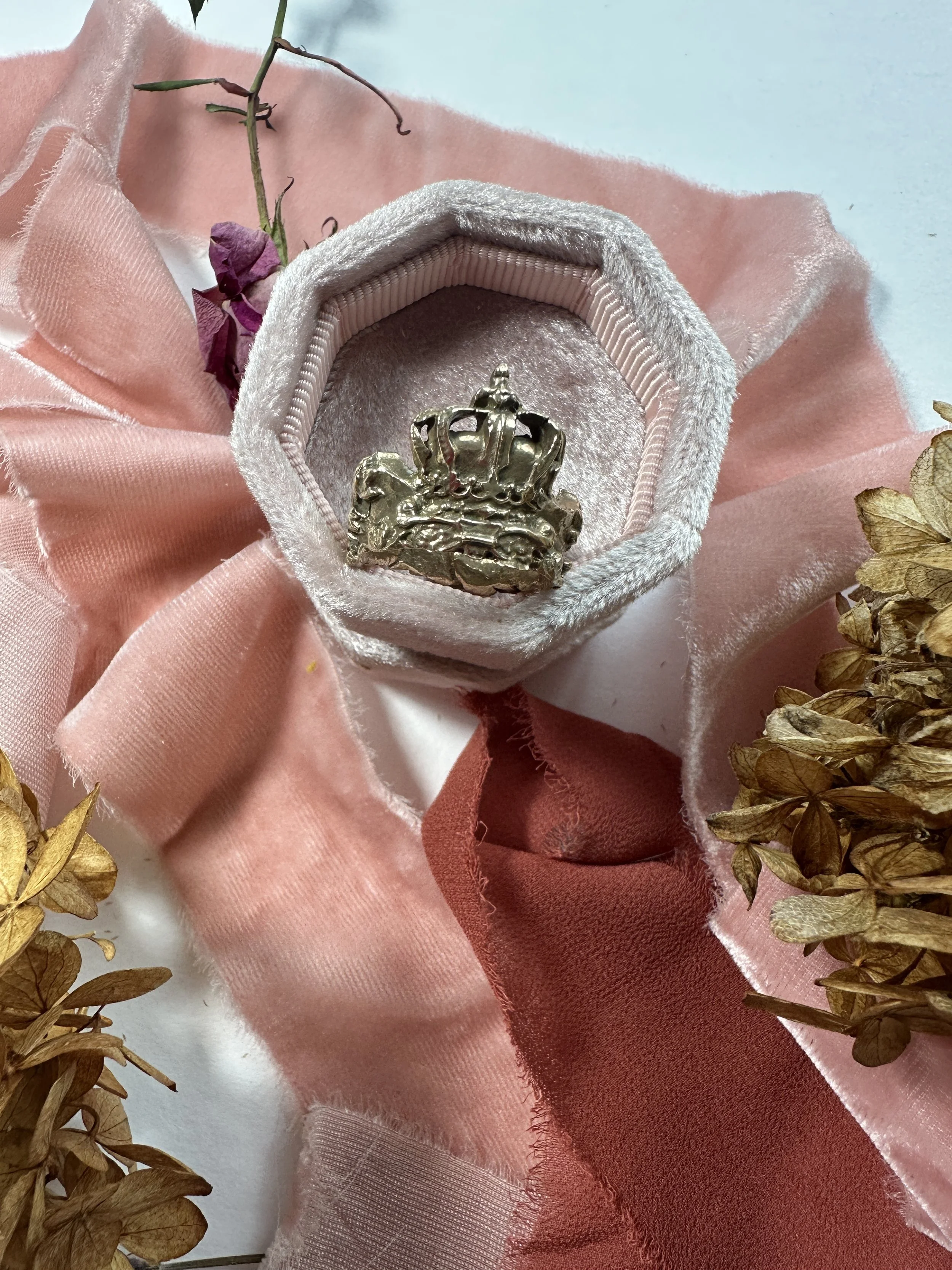 lisa elle bronze jewelry crown ring