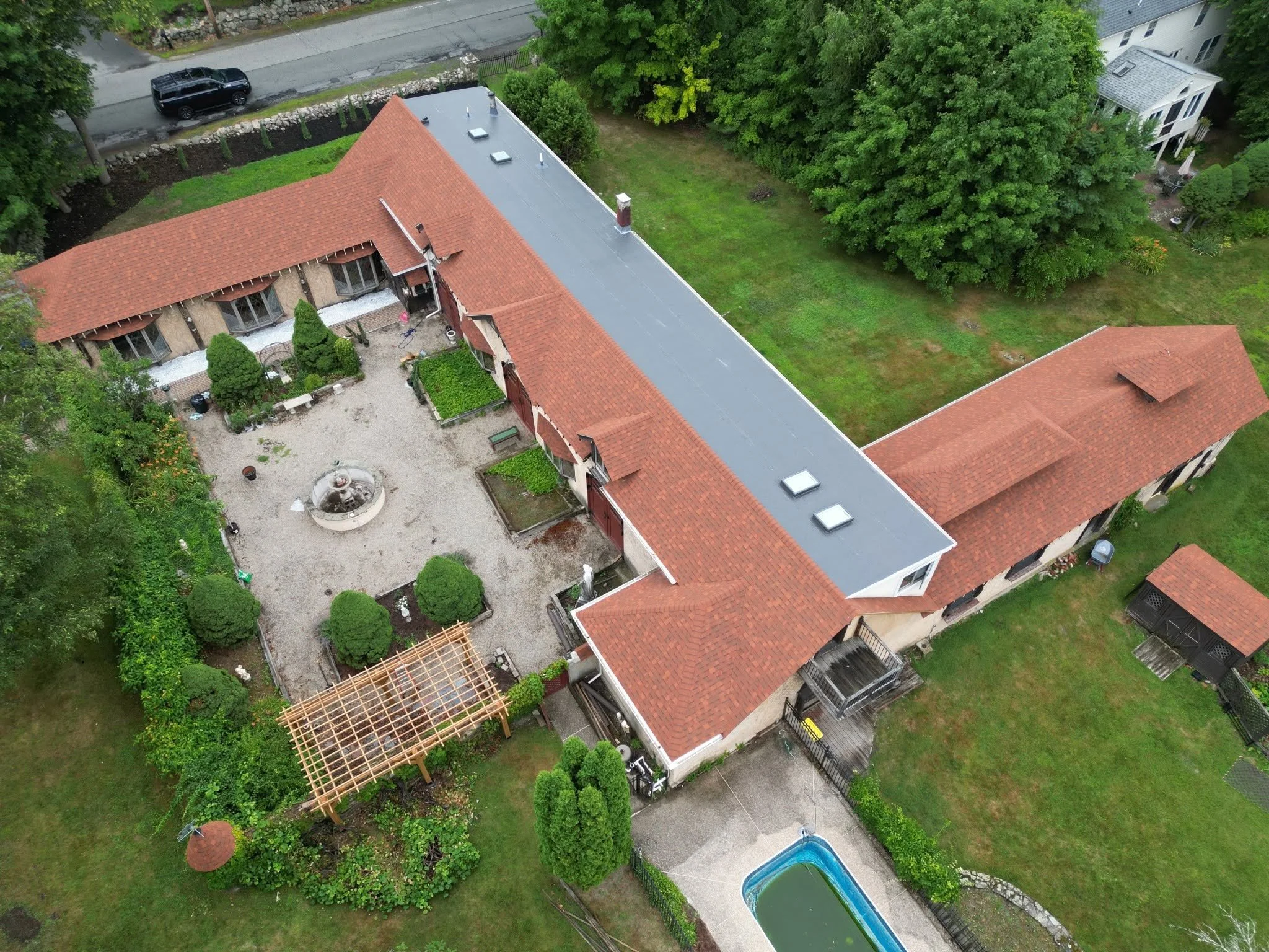 Owens Corning - Terracota
Duro-Last PVC membrane roofing