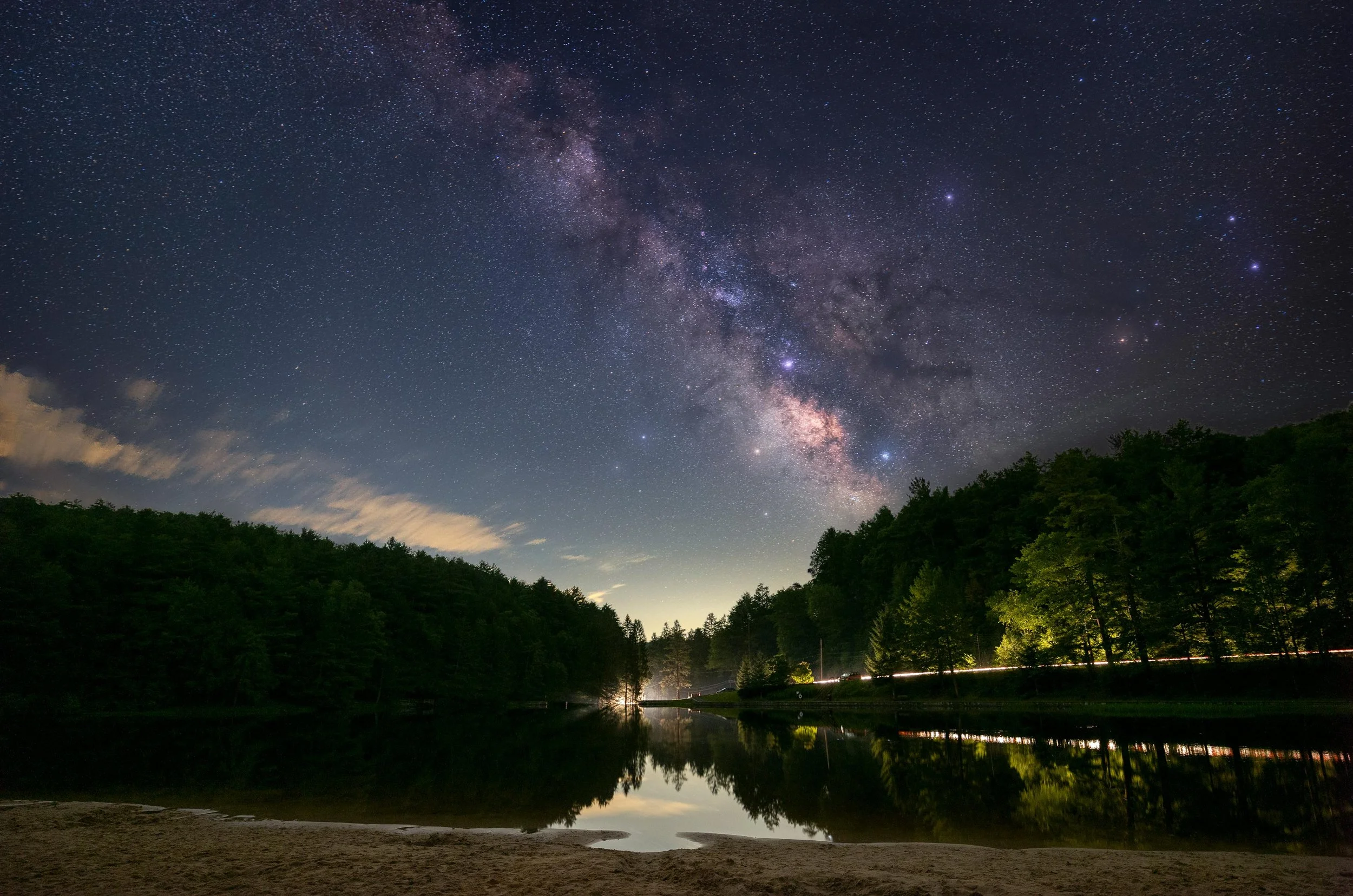 Night-milkyway-lake-long-exposure-1.jpg