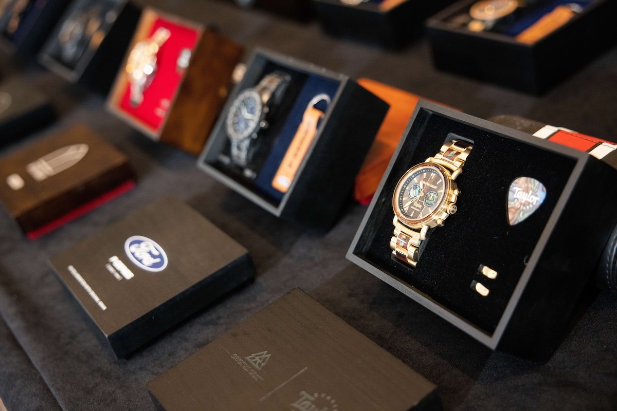 09 - OG Watch Table.jpg