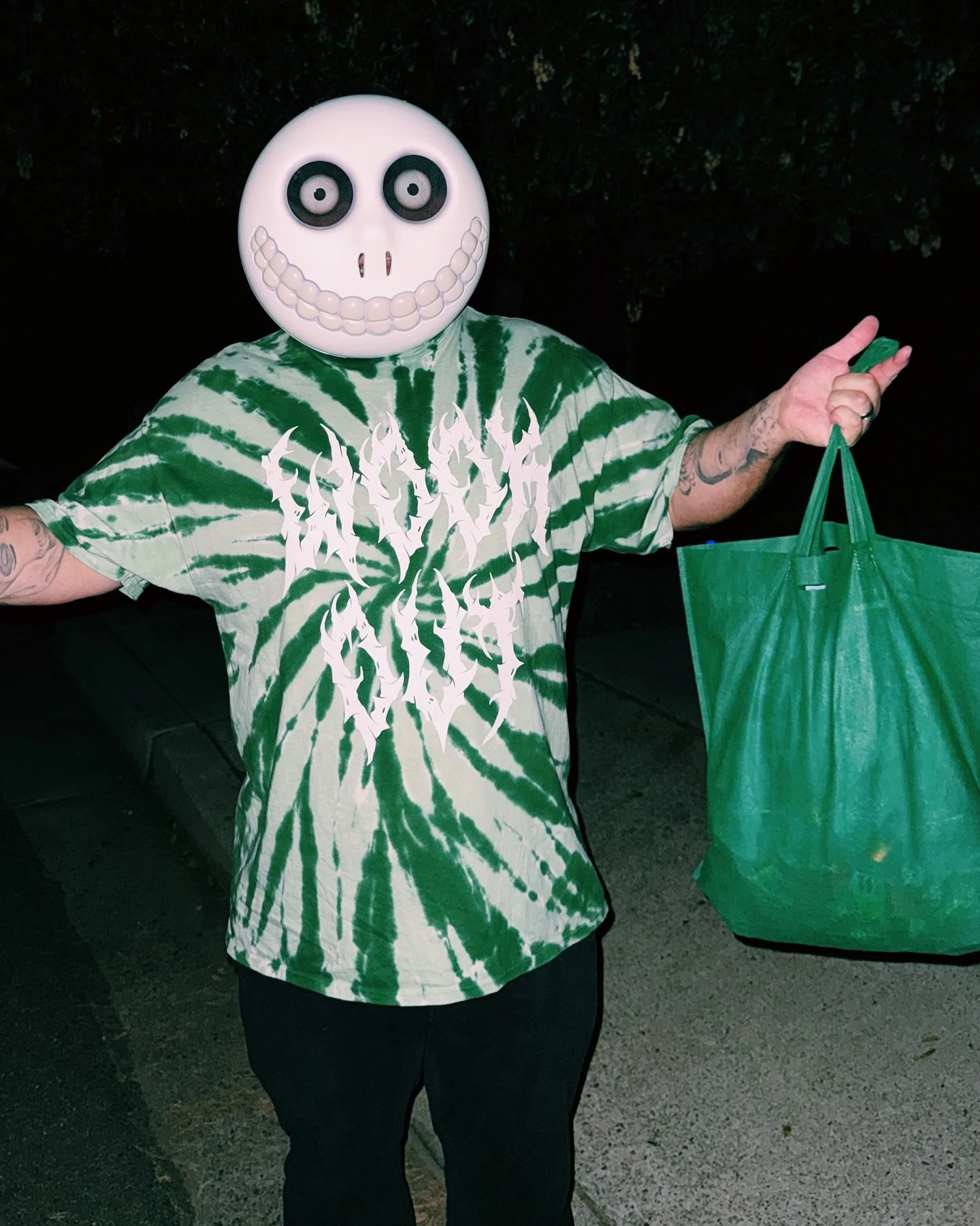 Wook or Treat - give us your pashmina to eat!💀🍬

.
.
.
.
#edm #edmlifestyle #raversunite #ravers #edmfestival #edmfashion #edmlovers #edmraver #festivalfashion #edmrave #raveculture #ravestyle #plur #plurlifestyle #plurlife #ravebae #edc #edcoutfit