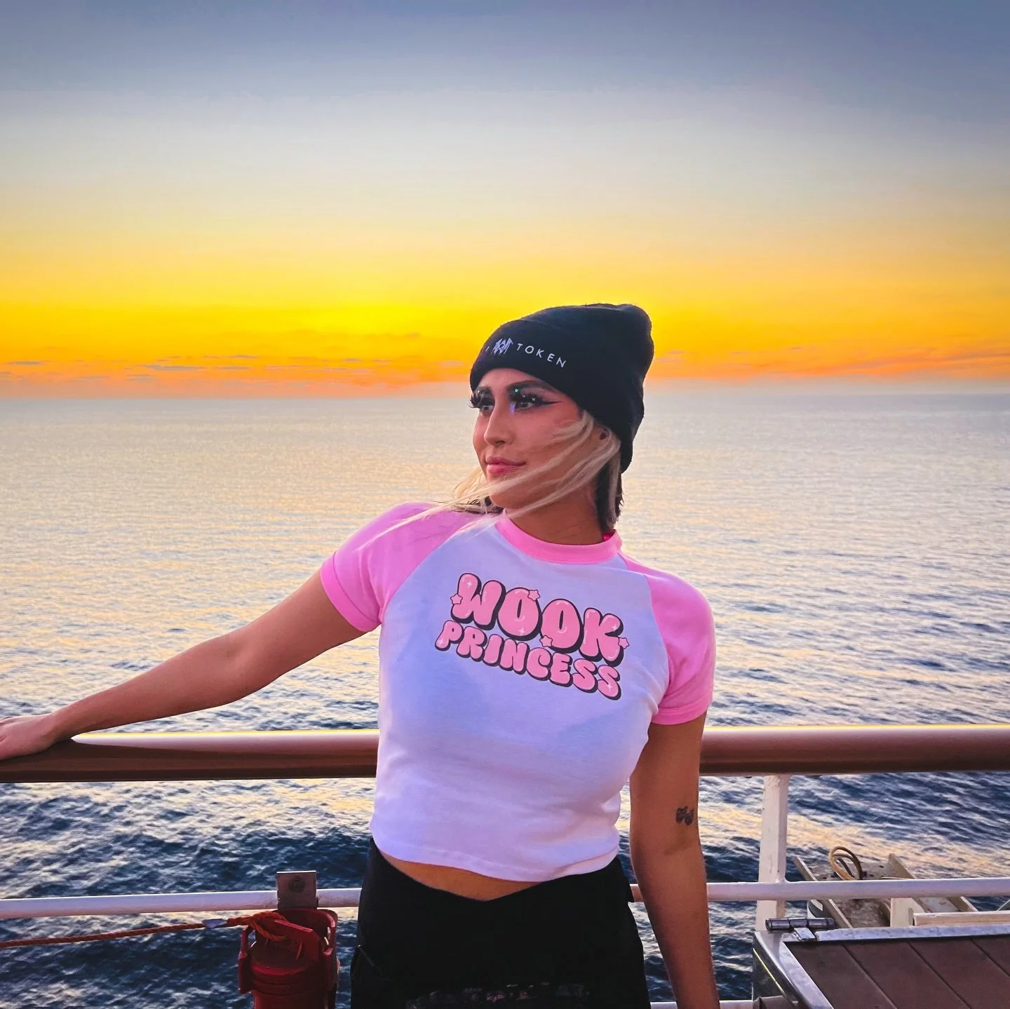 👽🩷👽 @jordie._.jor 🌊✨link in bio