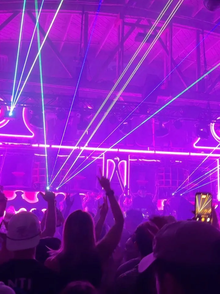 @walkerandroyce this past weekend for one of the best sets we&rsquo;ve seen at @walterwherehouse 💯out of 10

.
.
.
.
#edm #insomniac #raversunite #ravers