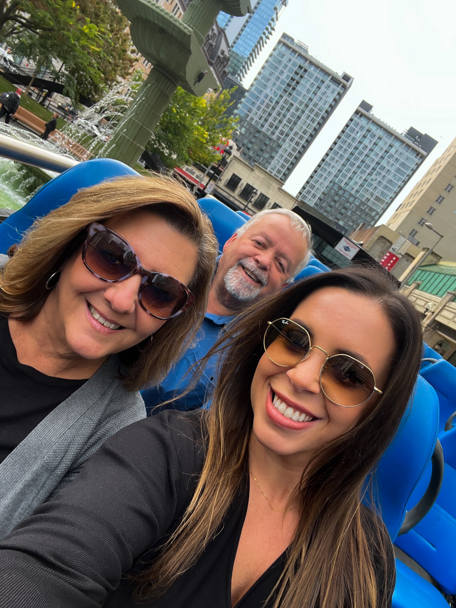 Montreal hop on and hop off bus tour