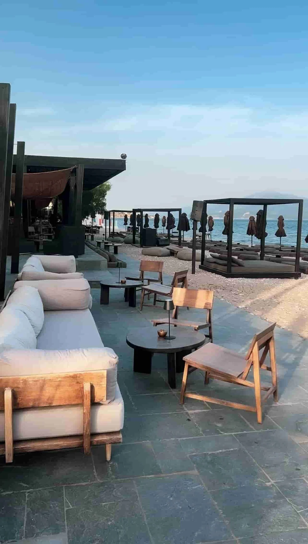 casa-cooks-samos-beach-front-lounge