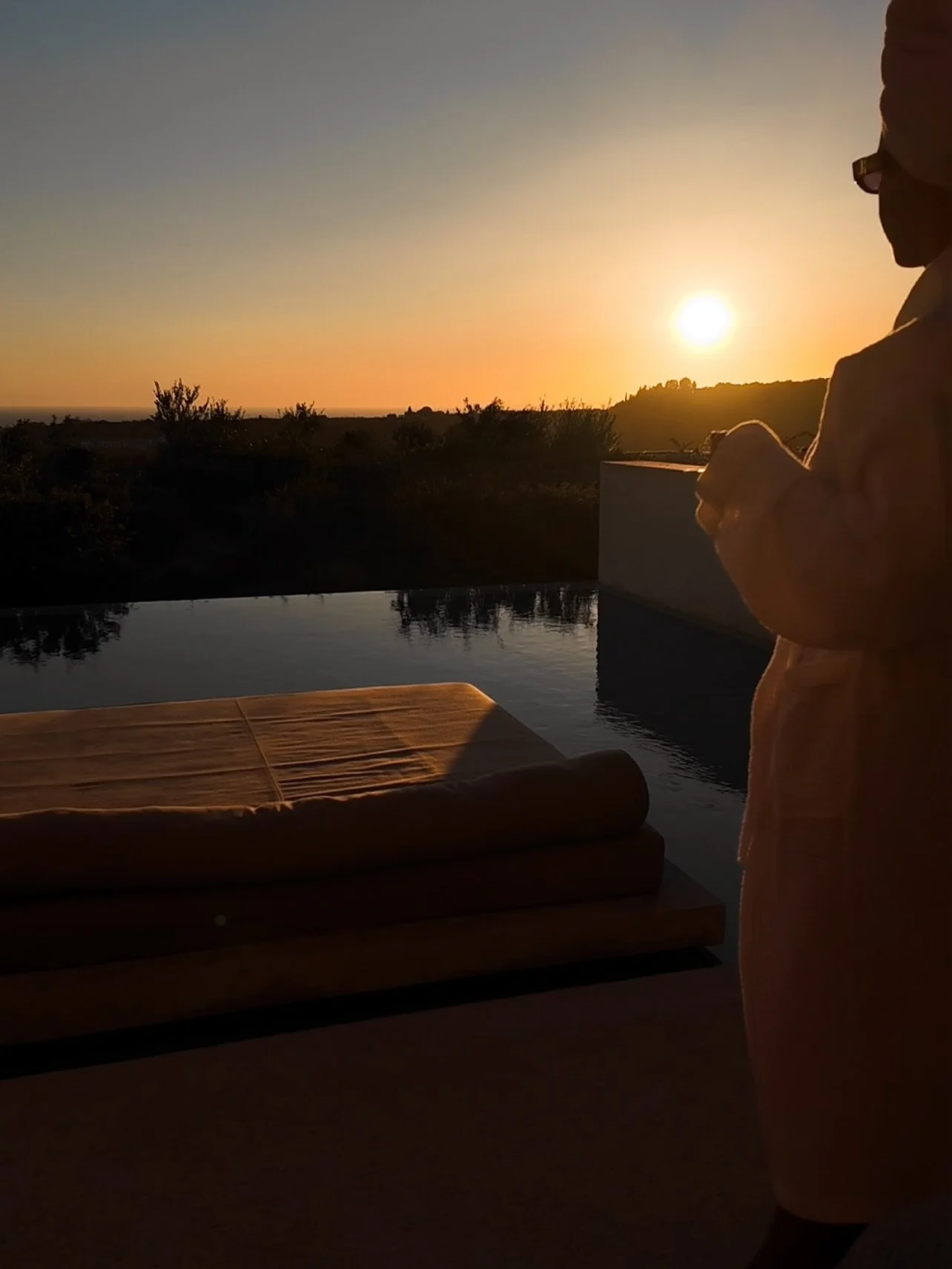 Luxury isn&rsquo;t about money, it&rsquo;s about how safe you feel. 

Luxury is exhaling when you check in.
It&rsquo;s calm mornings and quiet confidence.
This year isn&rsquo;t about doing more.
It&rsquo;s about choosing ease, without apology.

💌 Jo