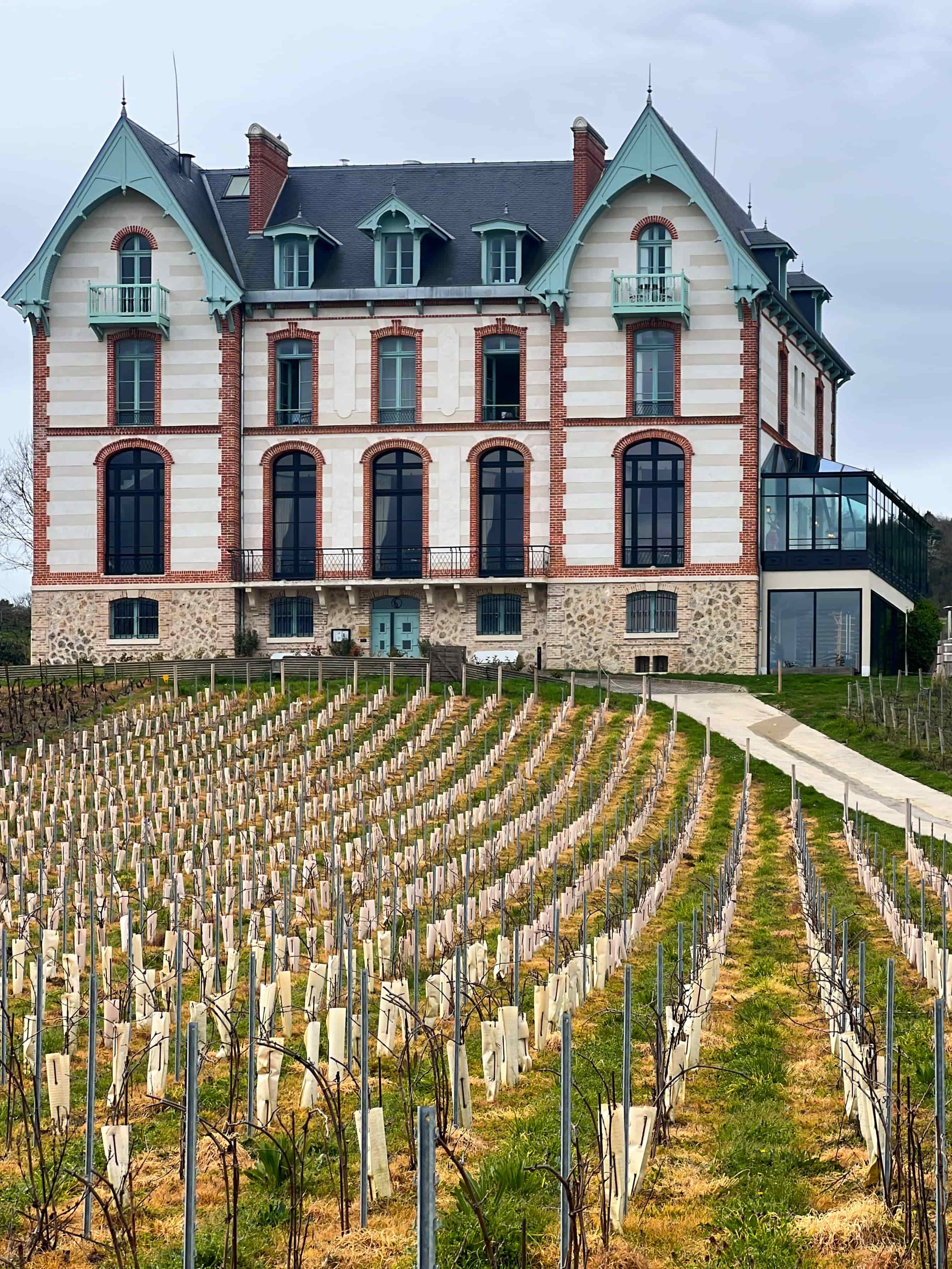 My Stay in a French Chateau & Spa in Reims, France.