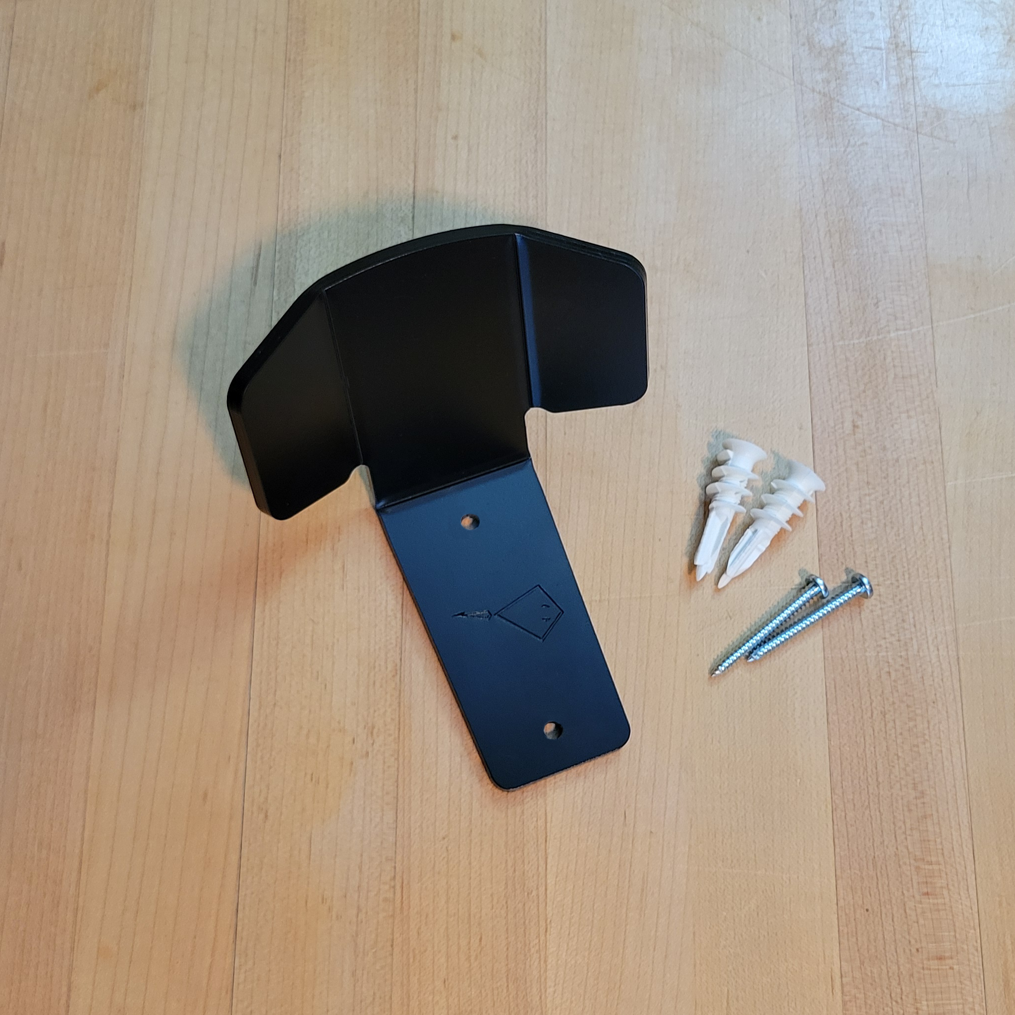 Stingray Helmet Hook Photo2.png