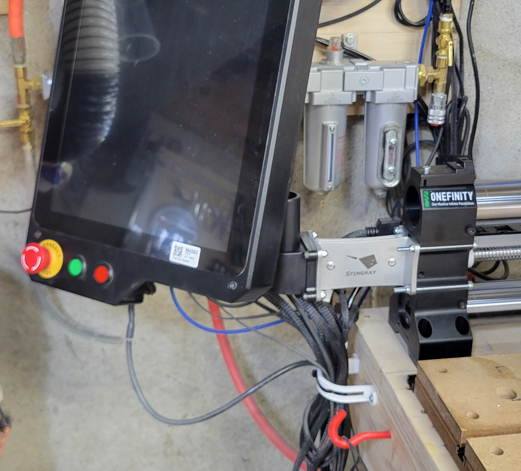 Stingray Monitor Extension Mount-4.png