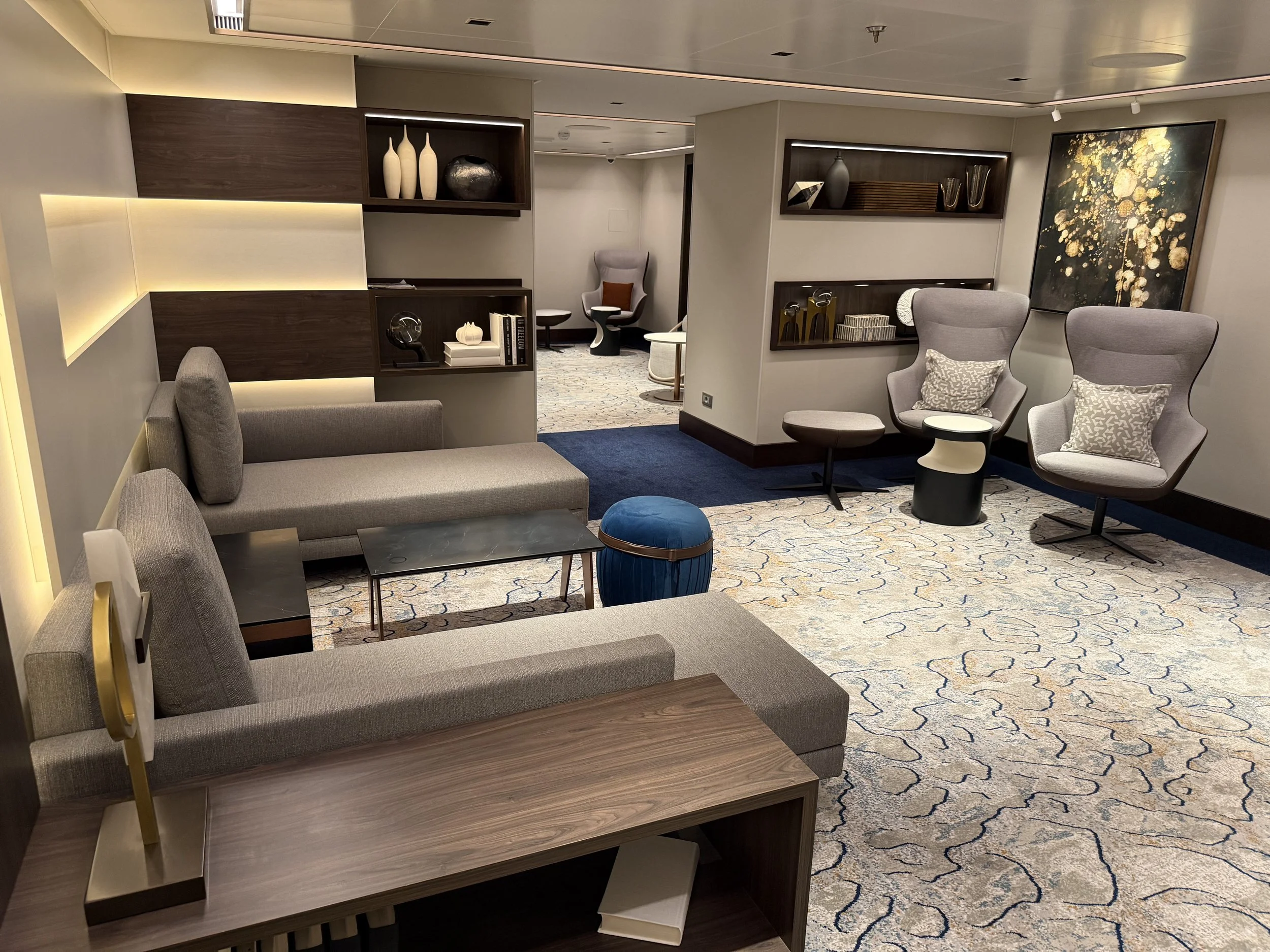 Studio Lounge onboard Norwegian Luna, © Fraser at Sea