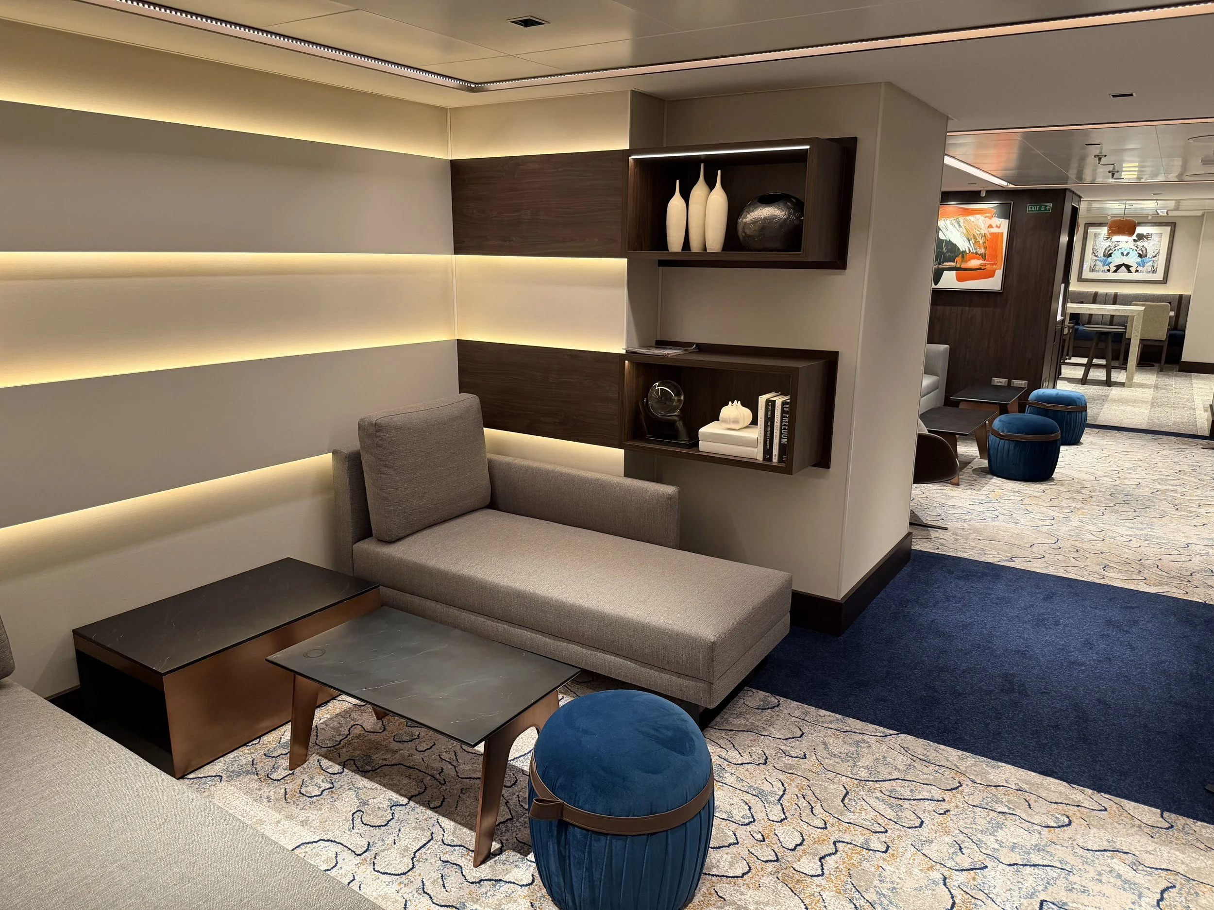 Studio Lounge onboard Norwegian Luna, © Fraser at Sea
