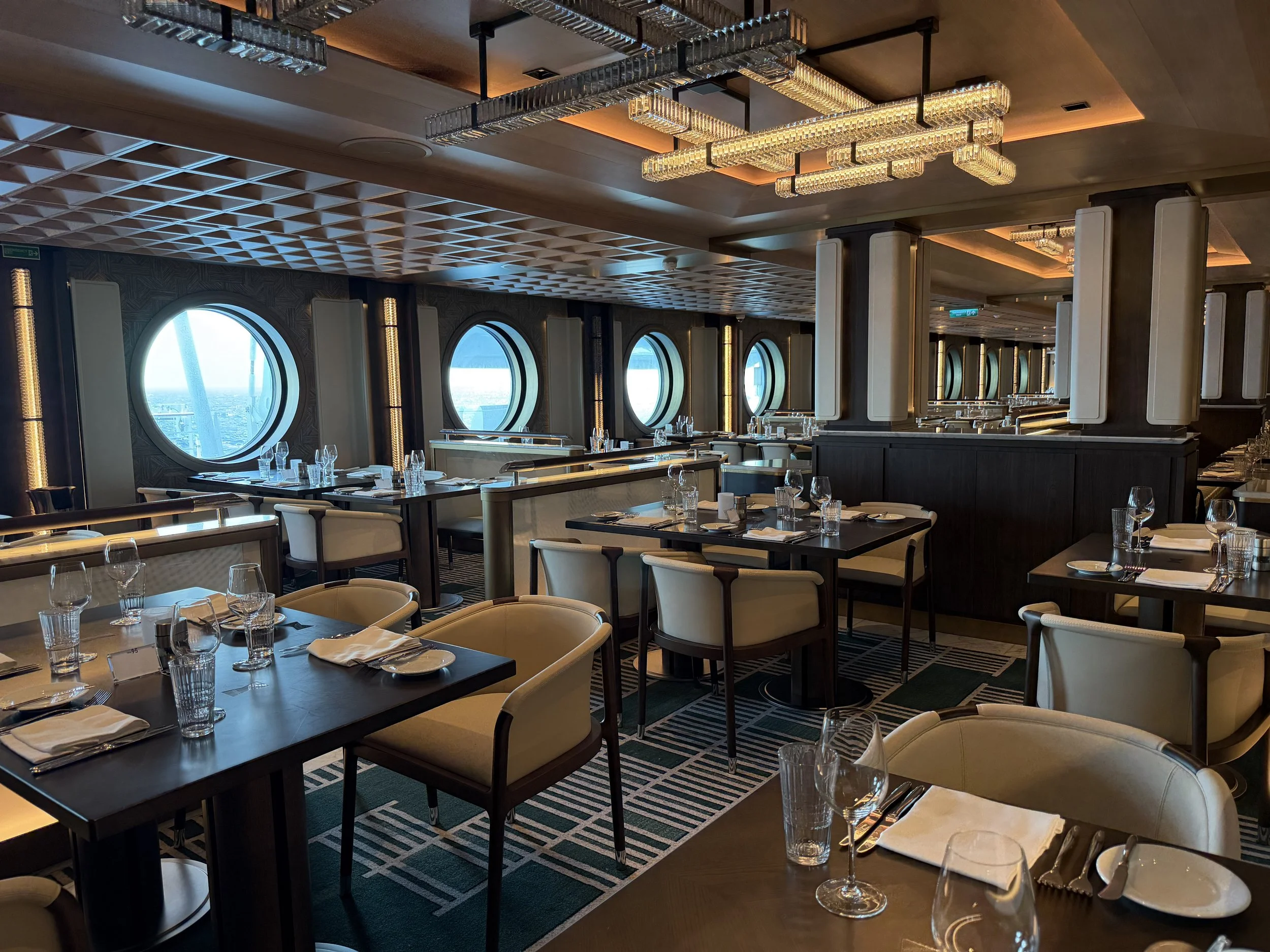 The Commodore Room onboard Norwegian Luna, © Fraser at Sea