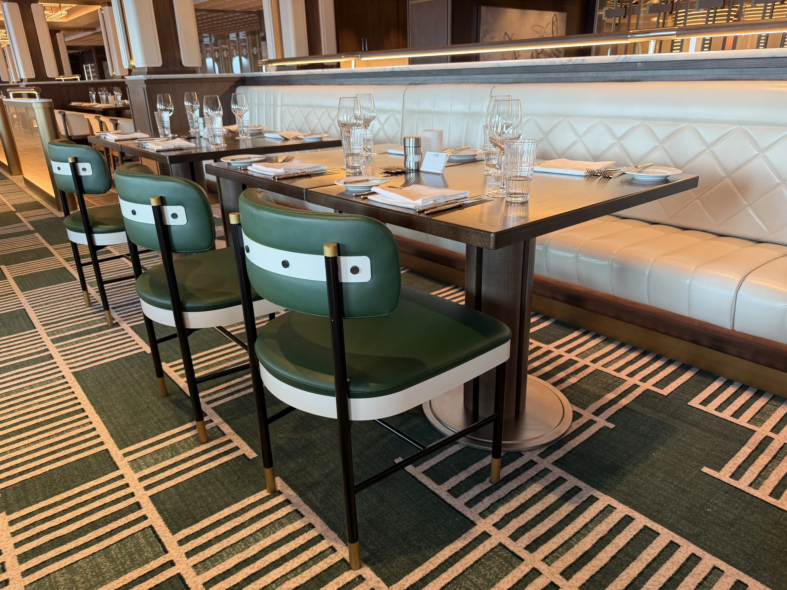 The Commodore Room onboard Norwegian Luna, © Fraser at Sea