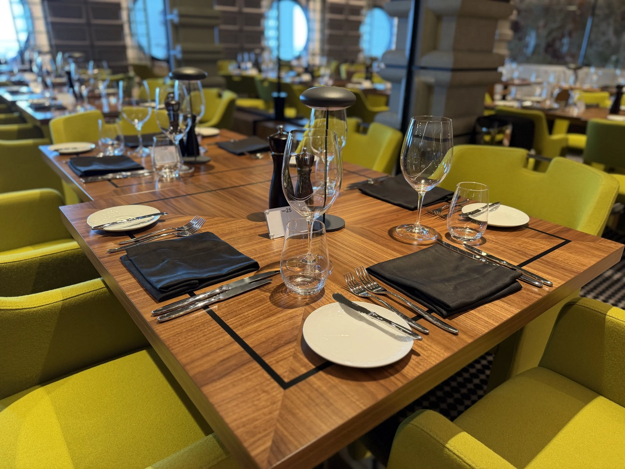 Cagney's Steakhouse onboard Norwegian Luna, © Fraser at Sea