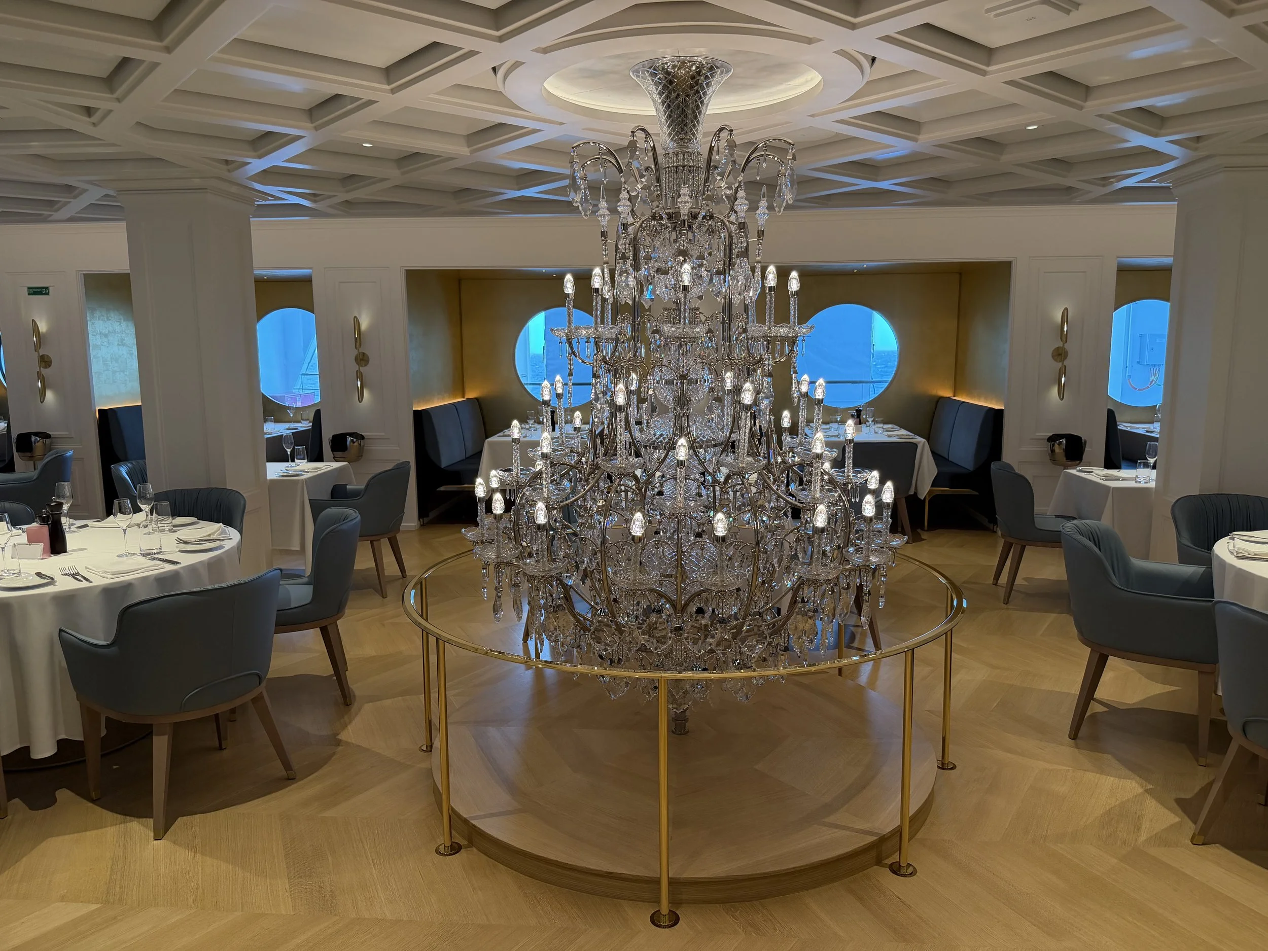 Le Bistro onboard Norwegian Luna, © Fraser at Sea