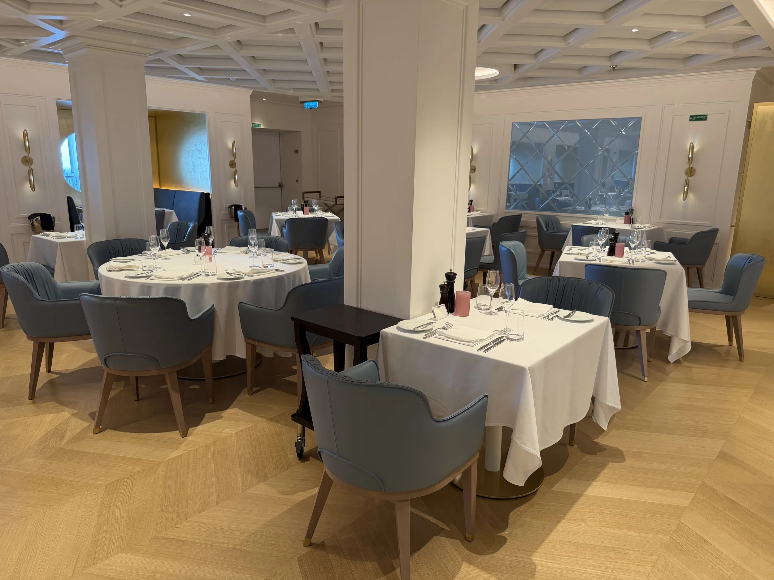 Le Bistro onboard Norwegian Luna, © Fraser at Sea