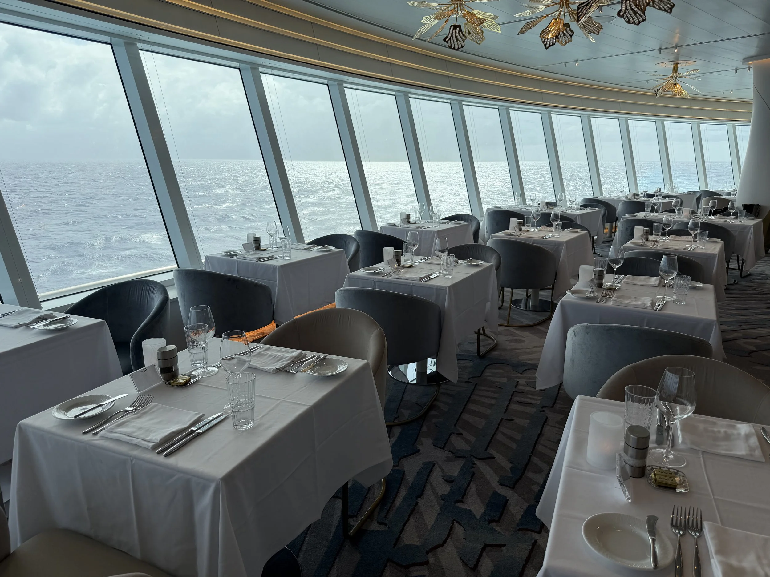 Hudson's onboard Norwegian Luna, © Fraser at Sea