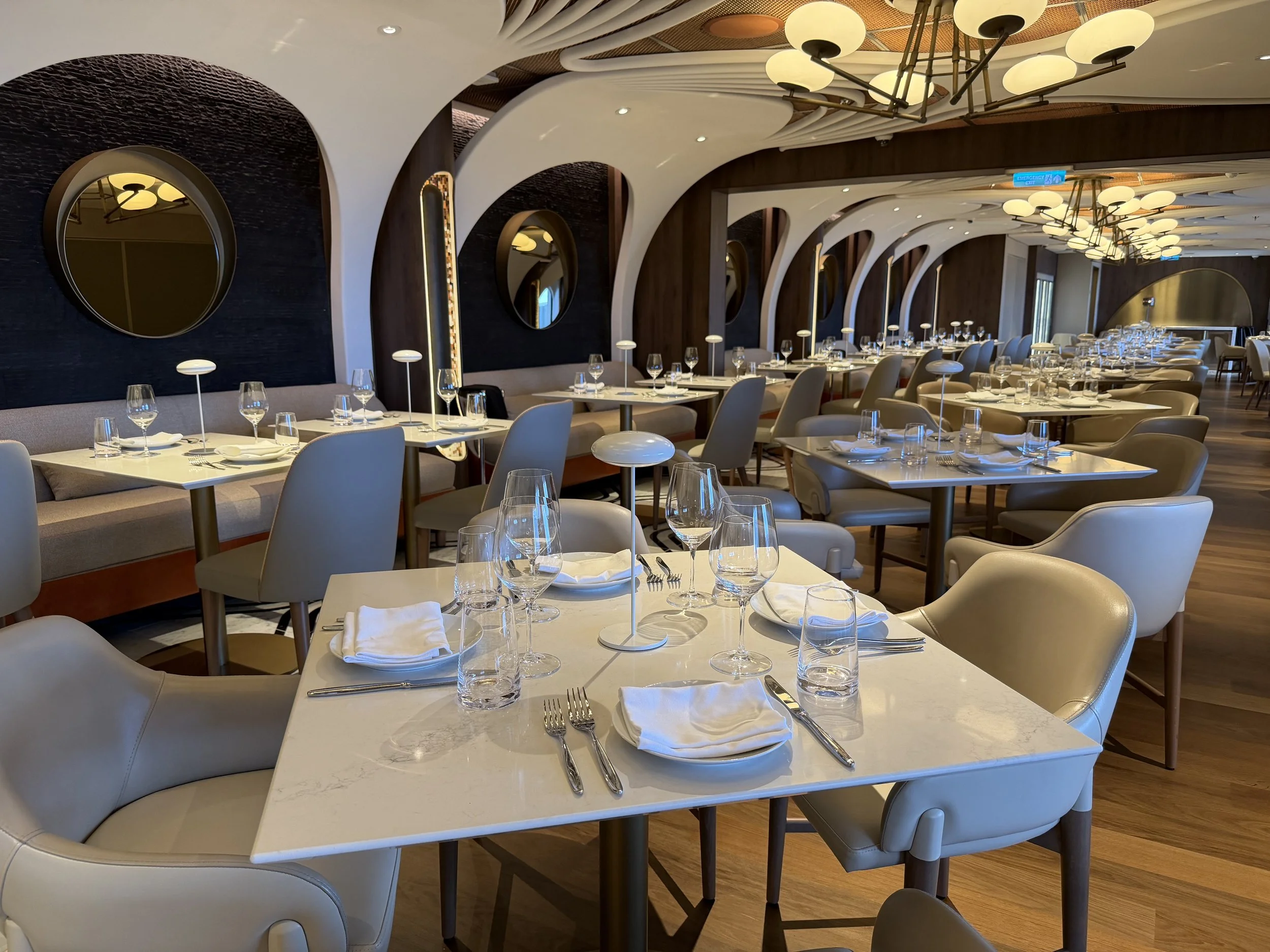 Onda by Scarpetta onboard Norwegian Luna, © Fraser at Sea