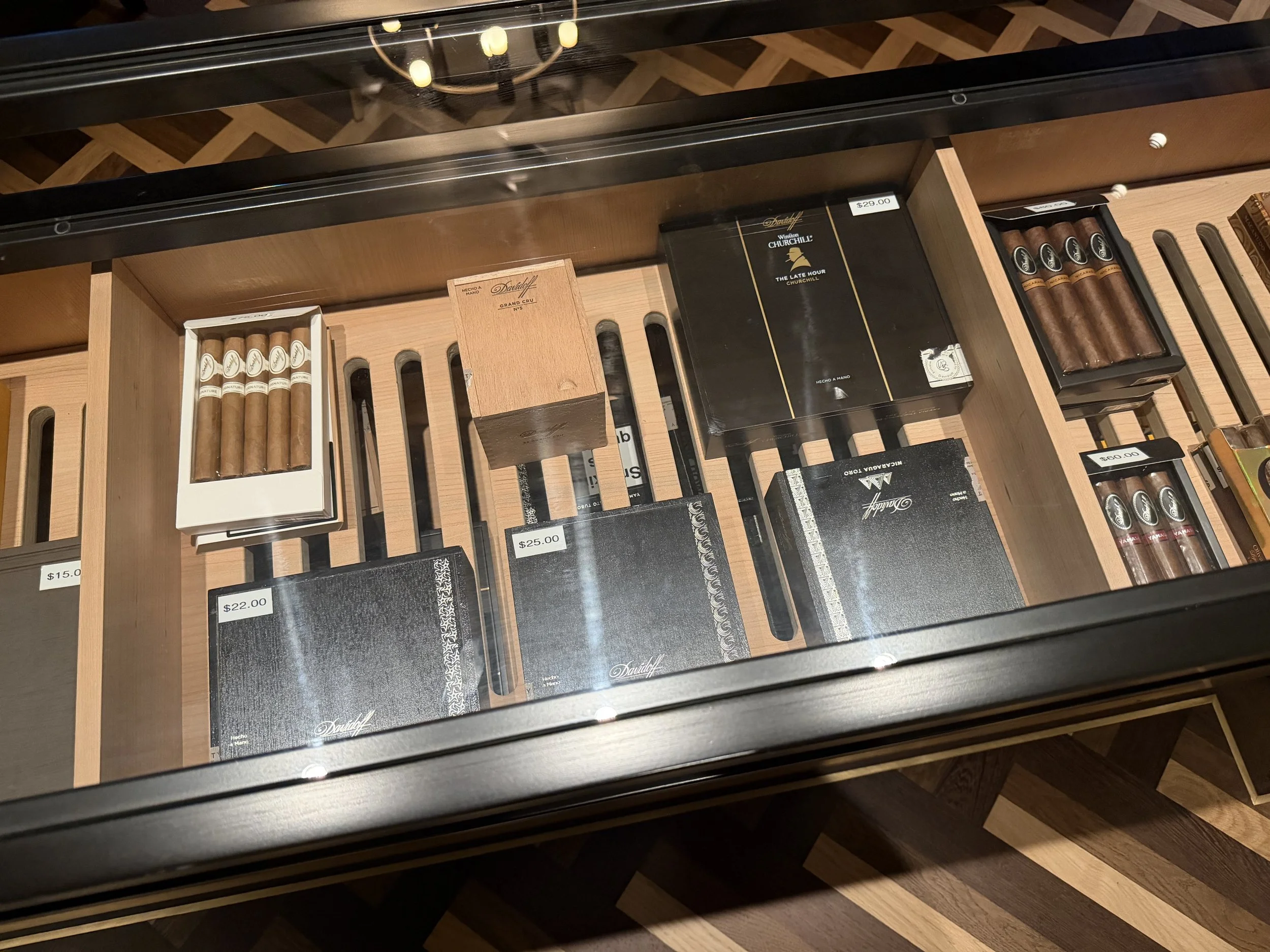 The Humidor onboard Norwegian Luna, © Fraser at Sea