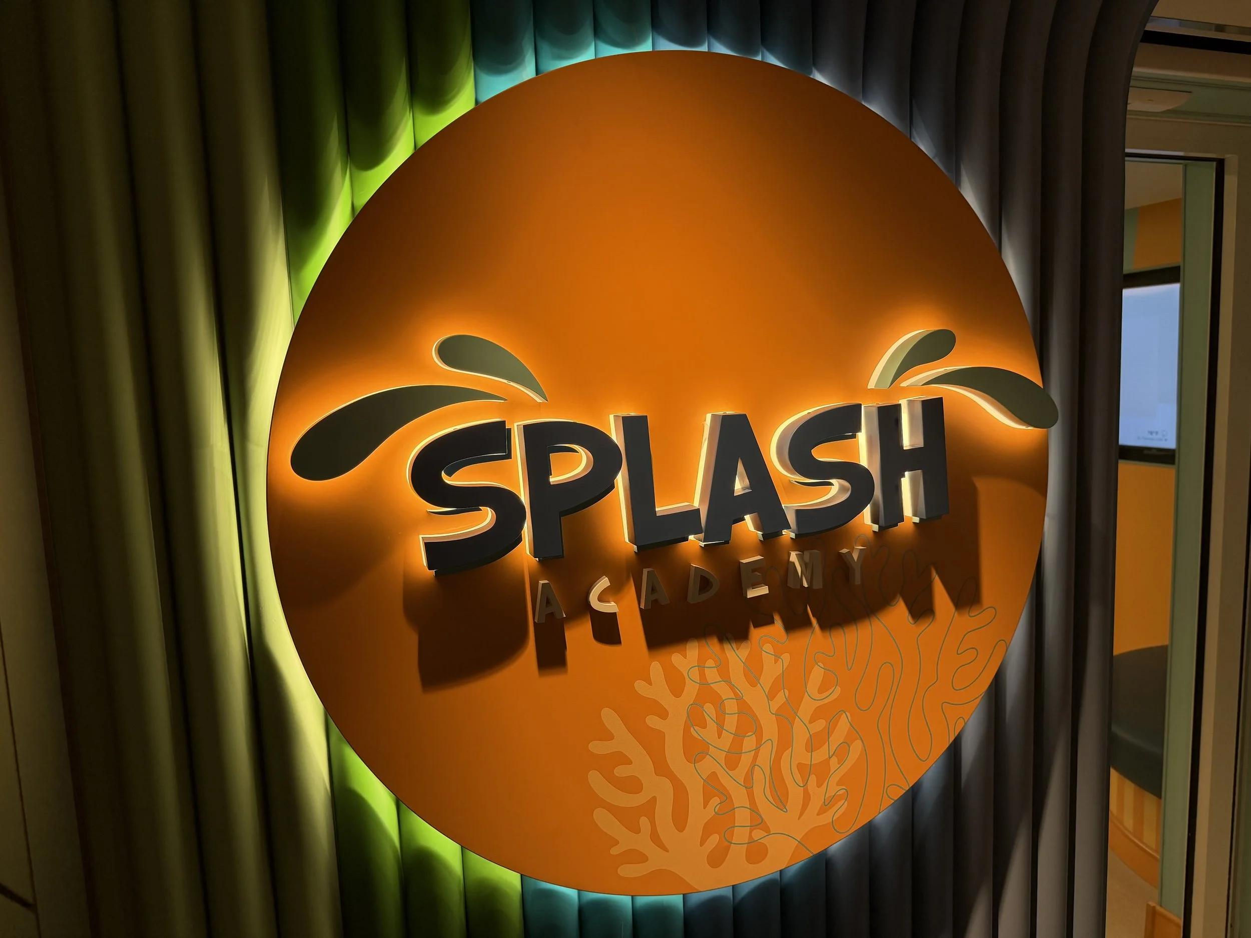 Splash Academy onboard Norwegian Luna, © Fraser at Sea