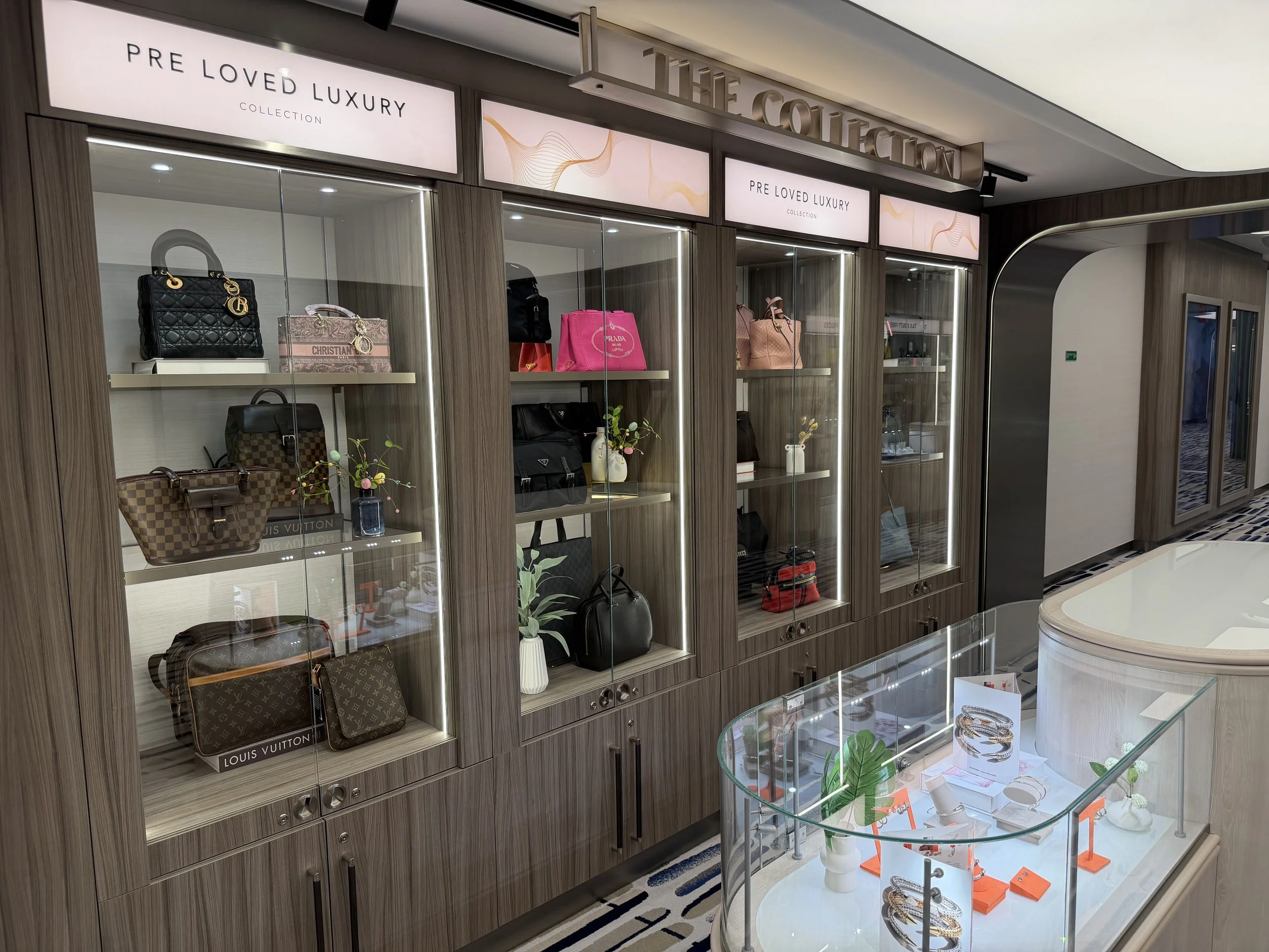 The Gateway onboard Norwegian Luna, © Fraser at Sea