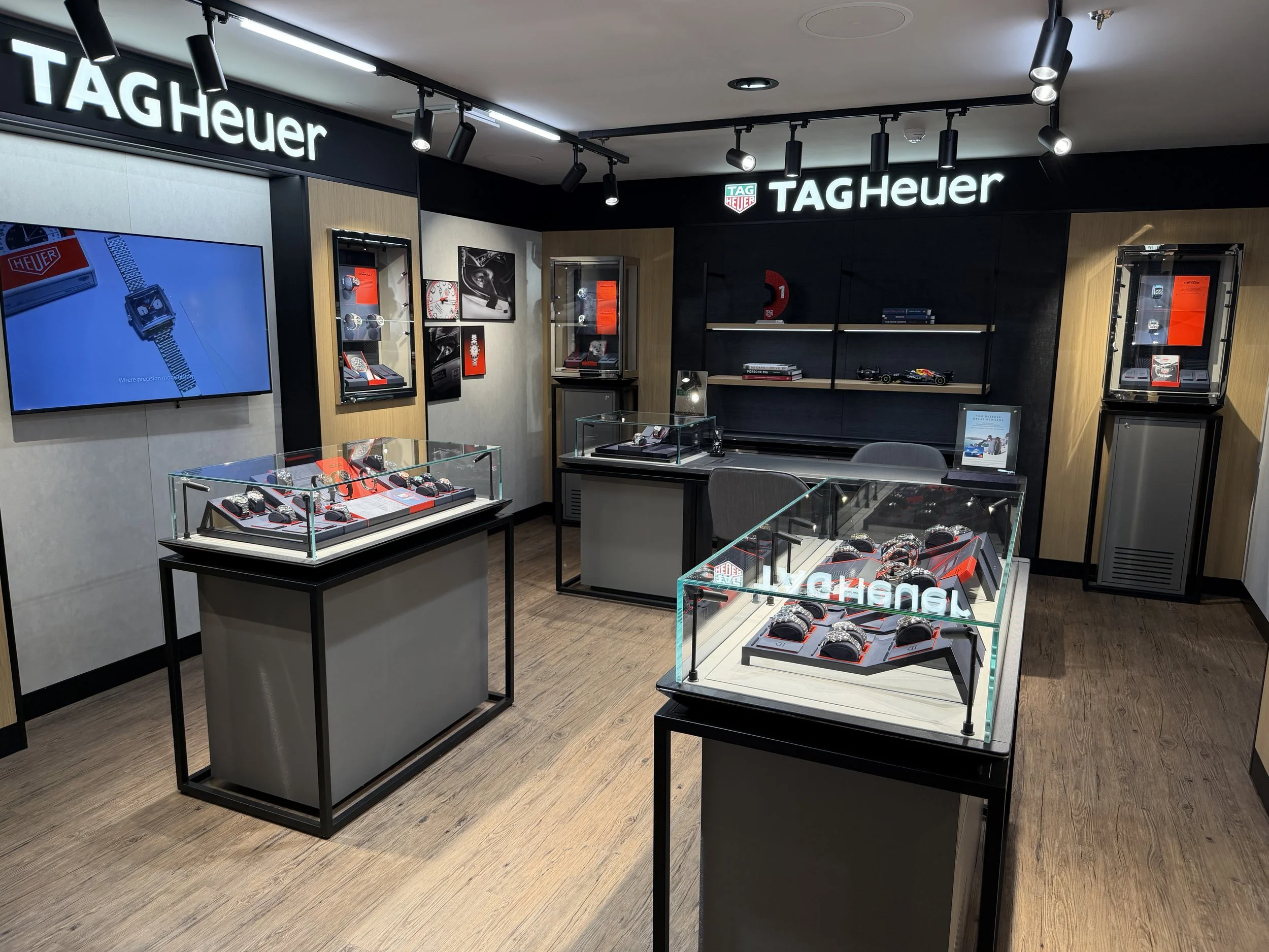 Shopping Boutiques onboard Norwegian Luna, © Fraser at Sea