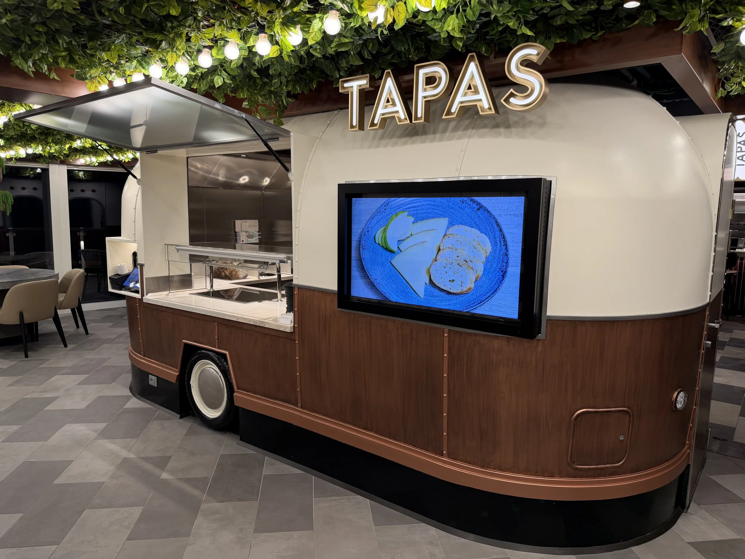 Indulge Food Hall onboard Norwegian Luna, © Fraser at Sea